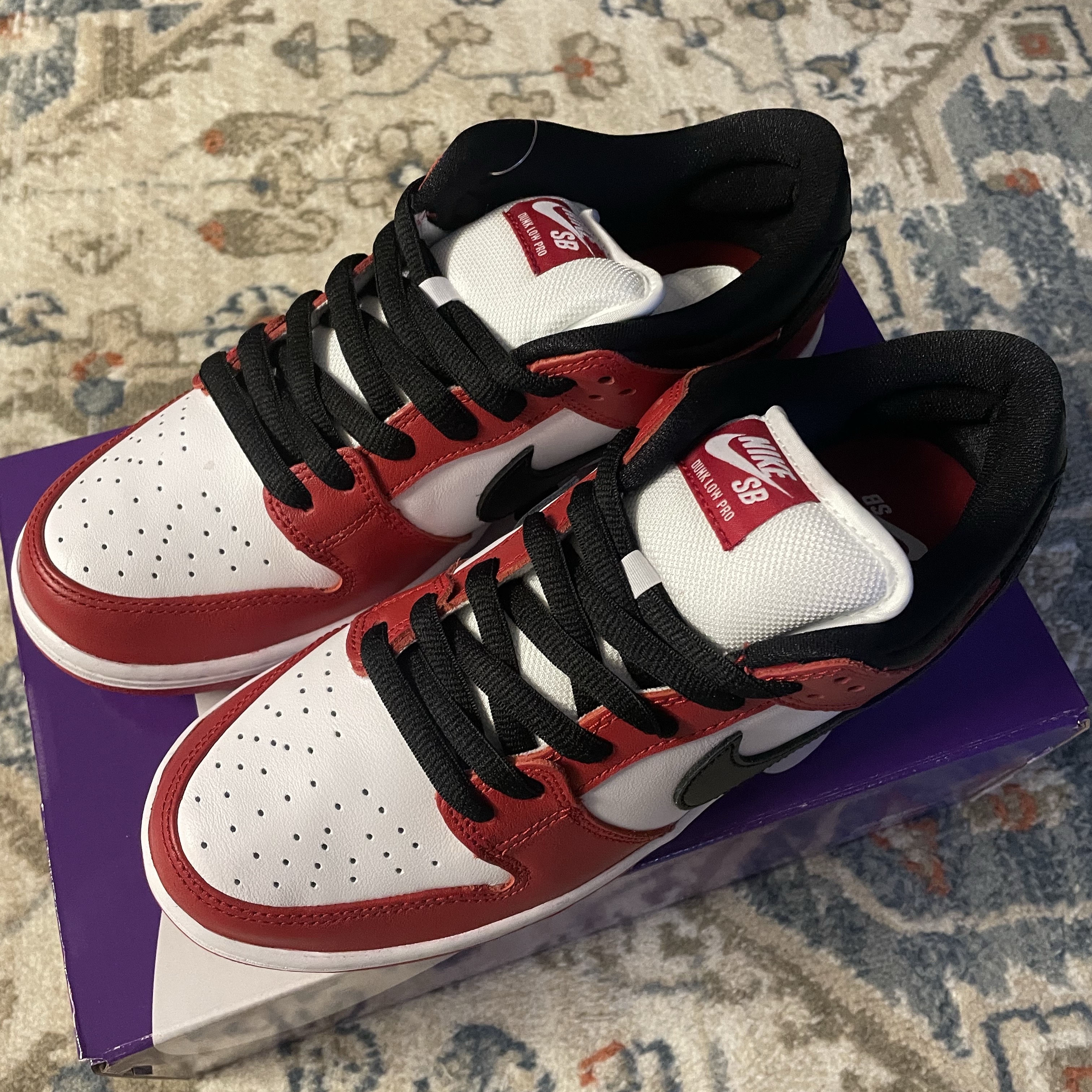 Nike SB Dunk Low Pro Chicago 착용 스타일 - 2