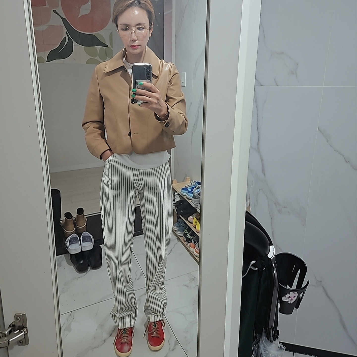 Puma x Casestudy Suede VTG Chinese Red, (W) Hermes Mini Pop H Pendant Rose Gold & Noir 착용 스타일 - 1