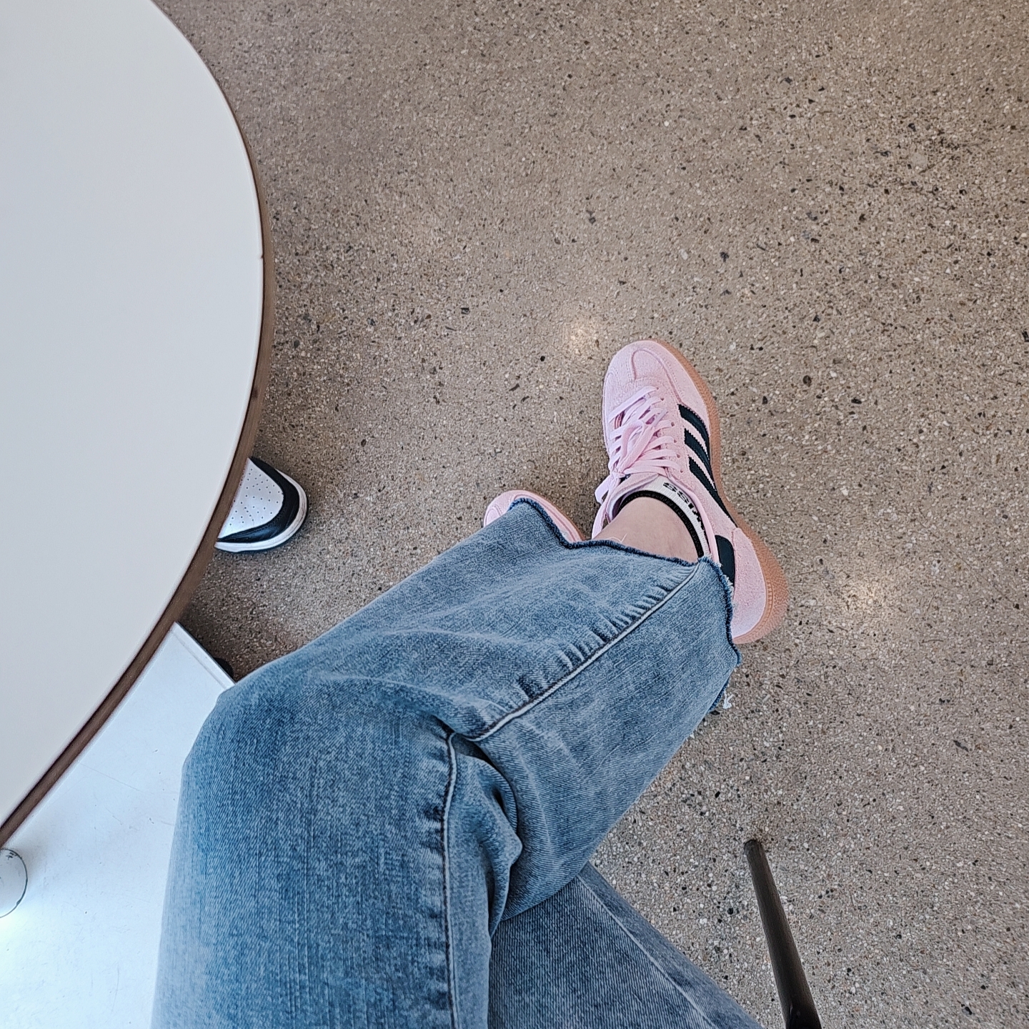 (W) Adidas Spezial Handball Clear Pink 착용 스타일