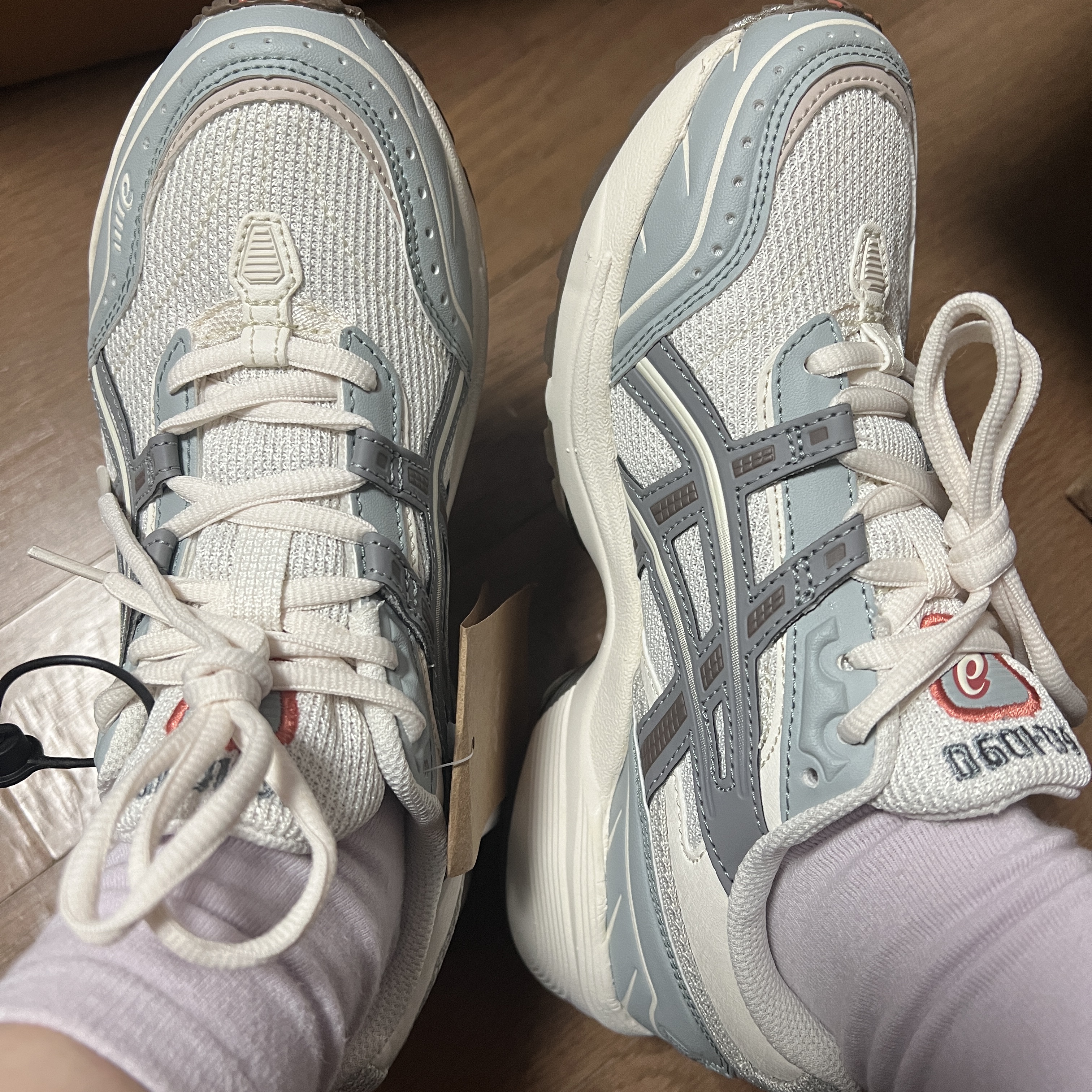 Asics Gel-1090 Blue Grey 착용 스타일 - 2