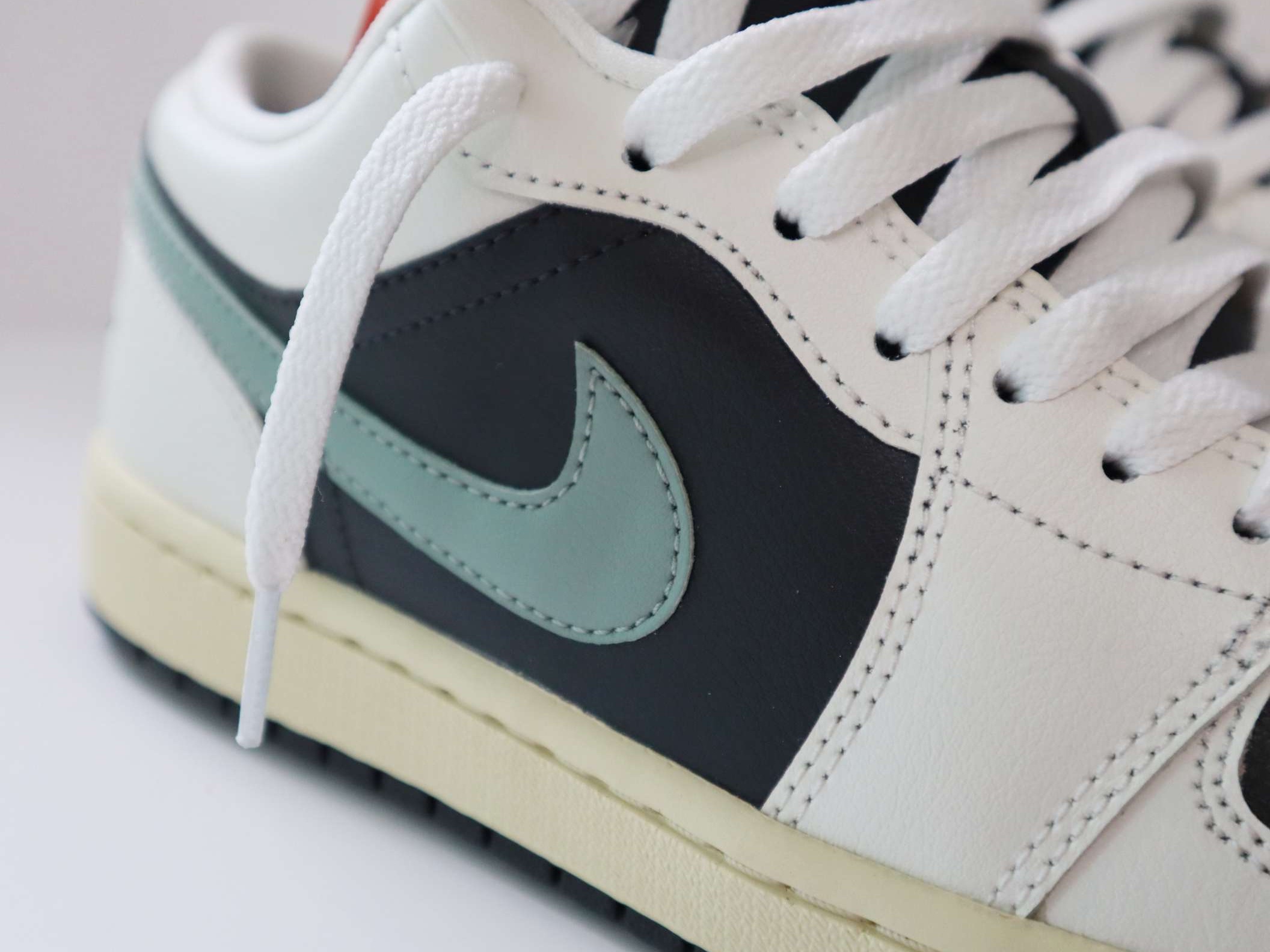 (W) Jordan 1 Low Anthracite Sail 착용 스타일 - 4