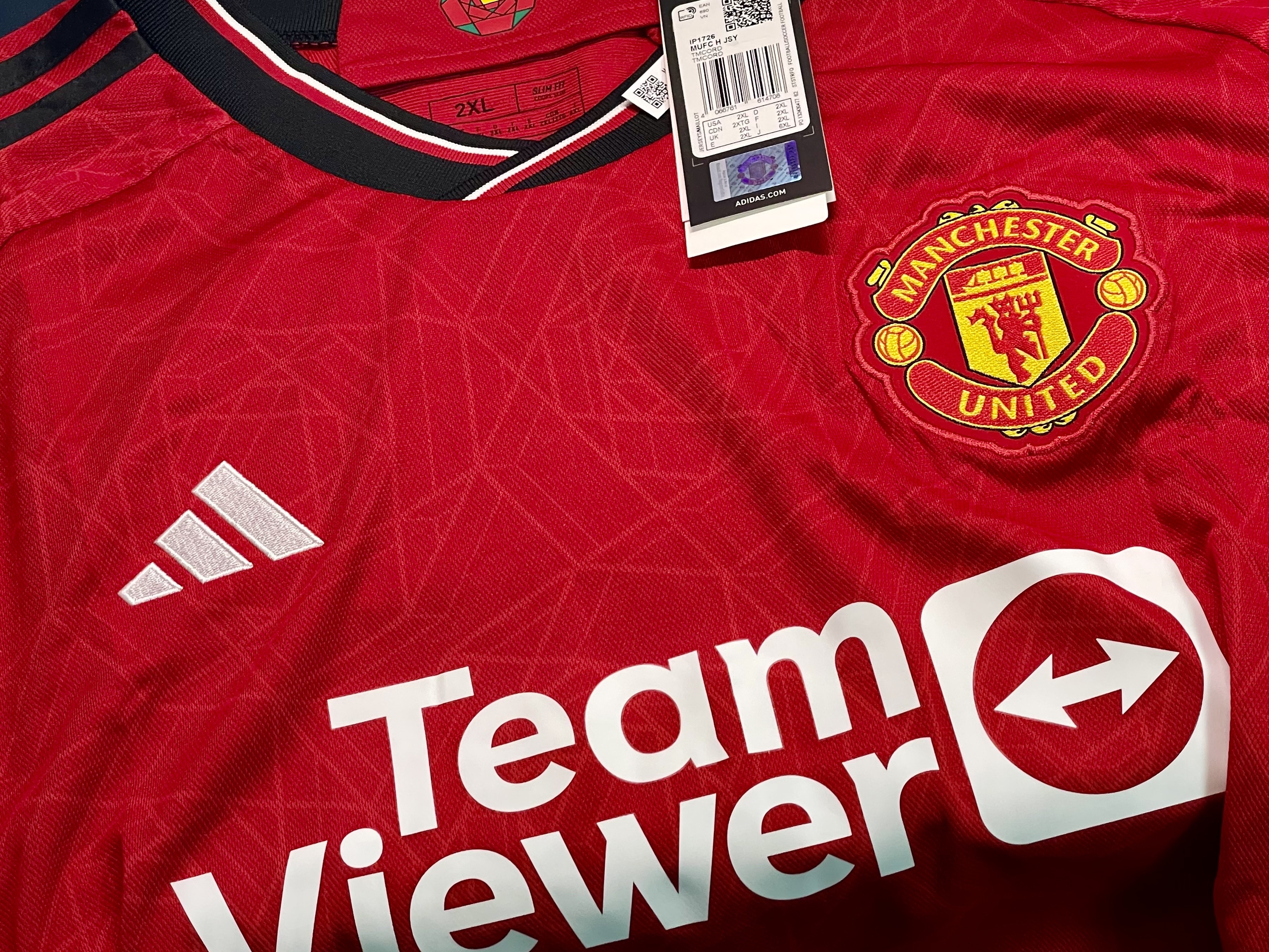 Adidas Manchester United 2023/24 Home Jersey Team Collegiate Red - US Sizing (Non Marking Ver.), Adidas Manchester United 2023/24 Home Jersey Team Collegiate Red - KR Sizing (Non Marking Ver.) 착용 스타일 - 3