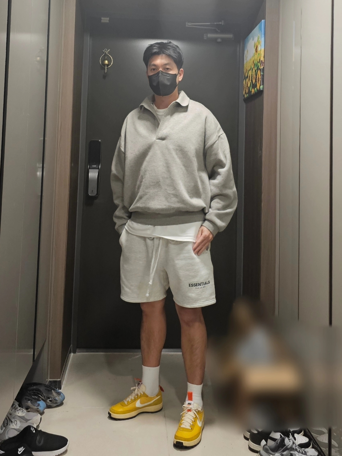 Nike x Tom Sachs General Purpose Shoe Archive, Essentials The Core Collection Sweatshorts Oatmeal 착용 스타일 - 2