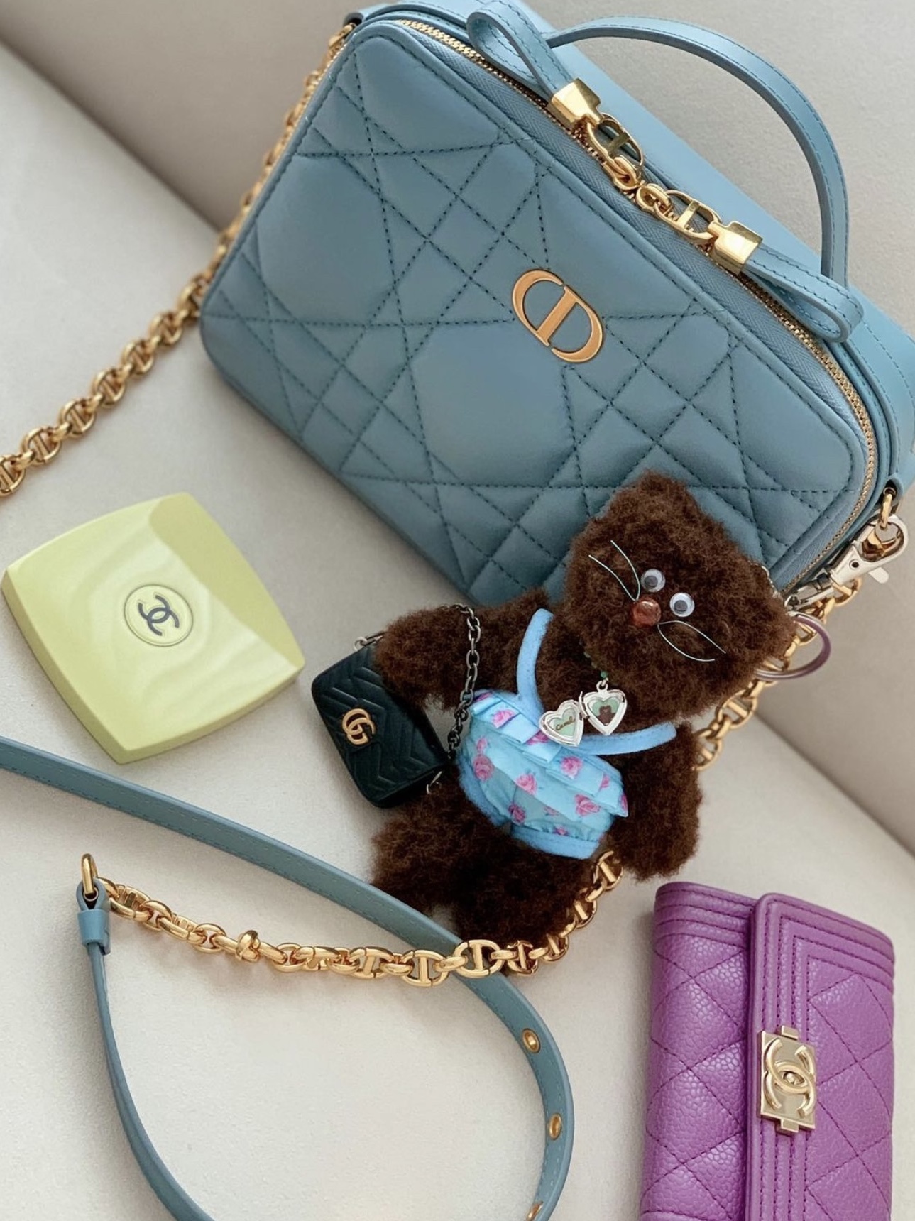 Monamhee x STU Namhee Brown, Monamhee Creami Keyring Cream - KREAM Exclusive 착용 스타일 - 8