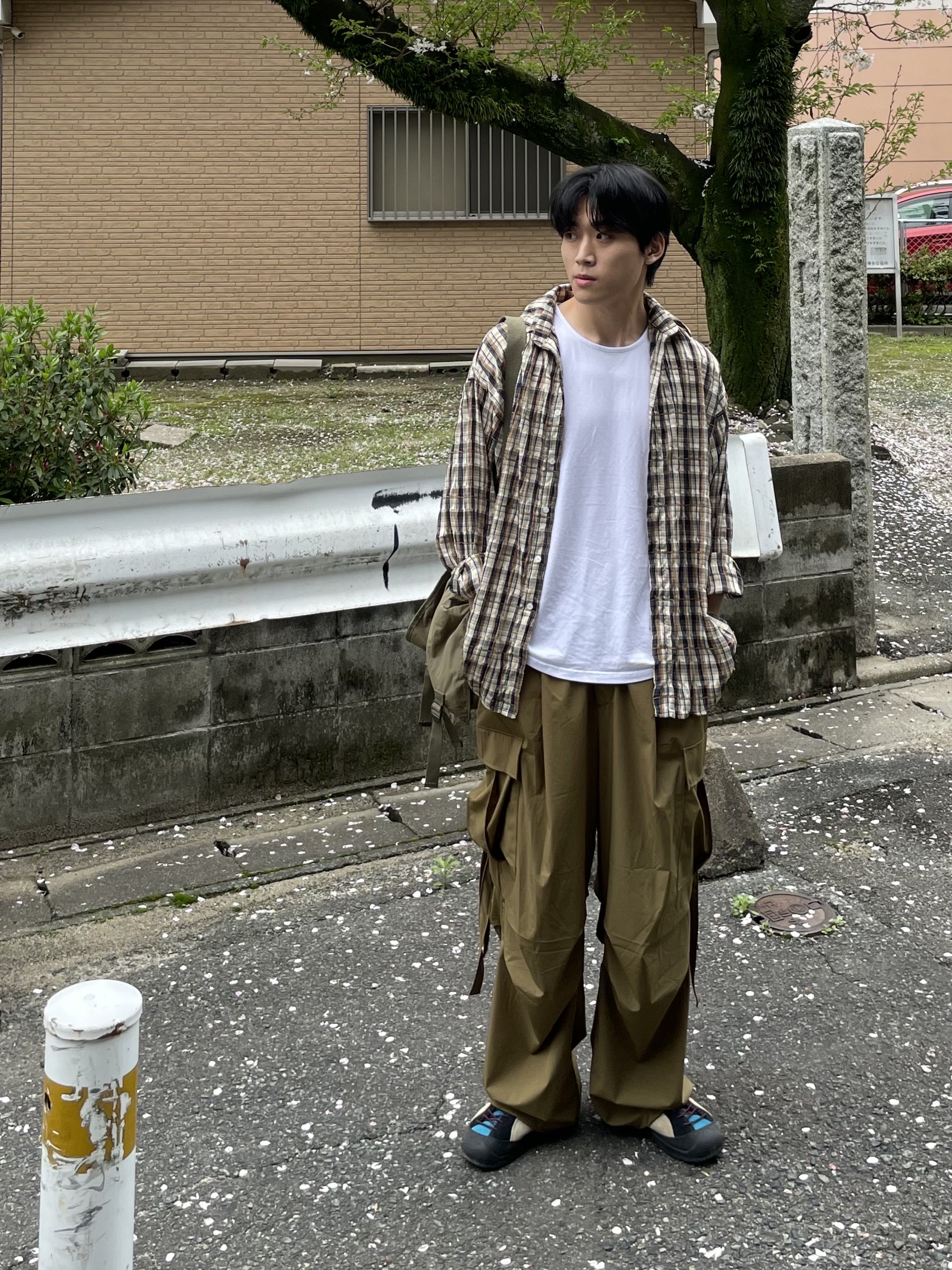 Keen Jasper Rocks SP Sneakers Beige 착용 스타일 - 3