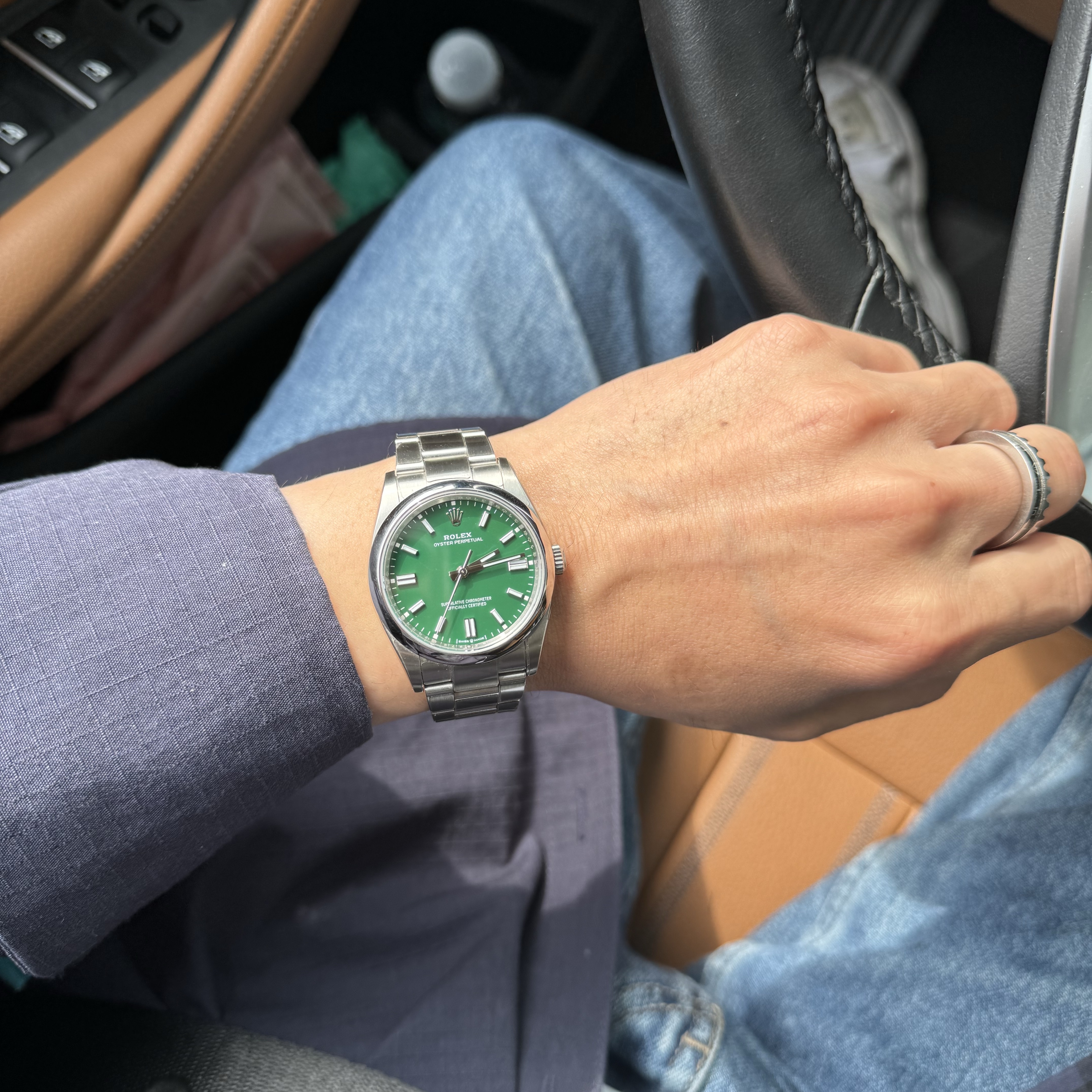 Rolex Oyster Perpetual 36mm 126000 Green Oyster 착용 스타일