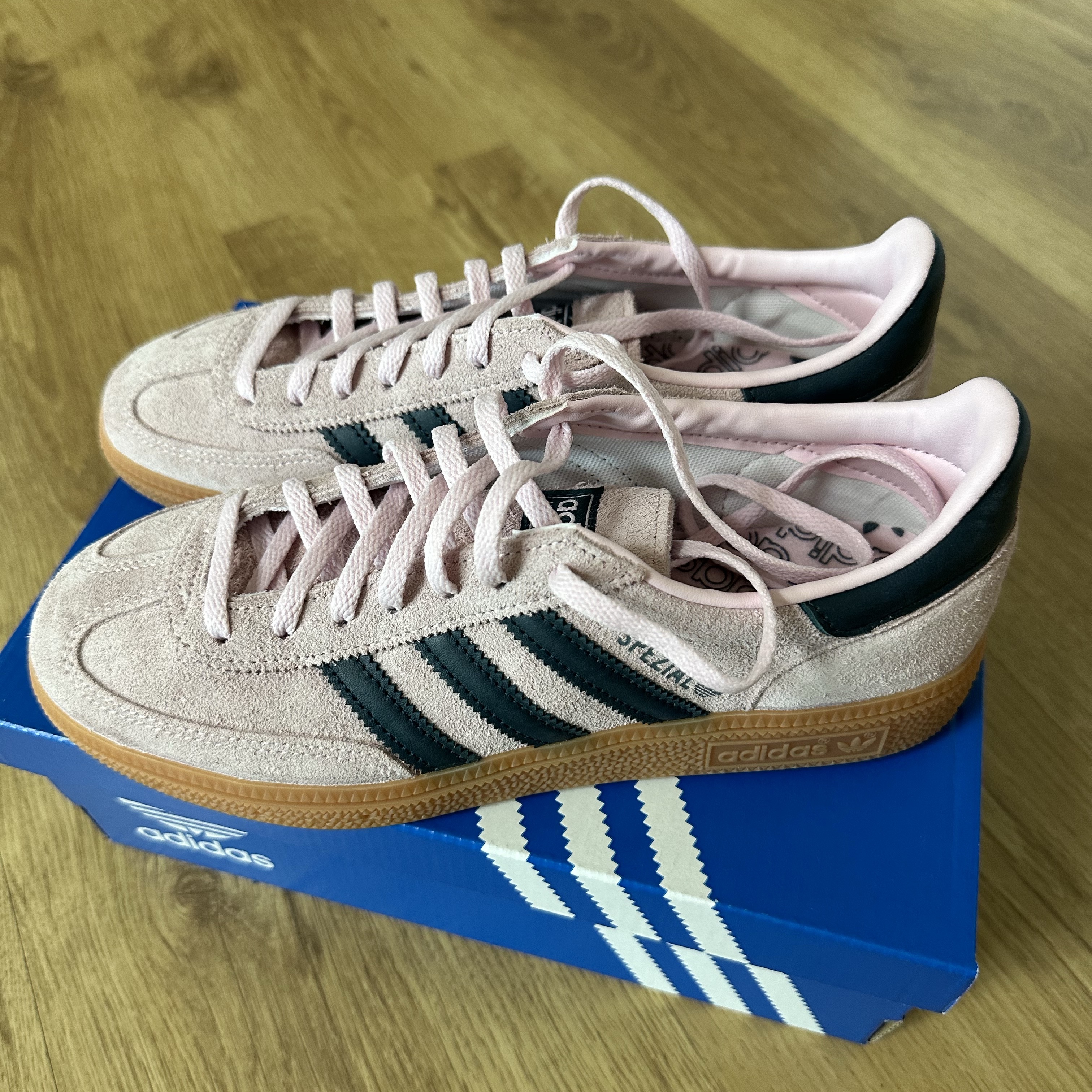 (W) Adidas Spezial Handball Clear Pink 착용 스타일