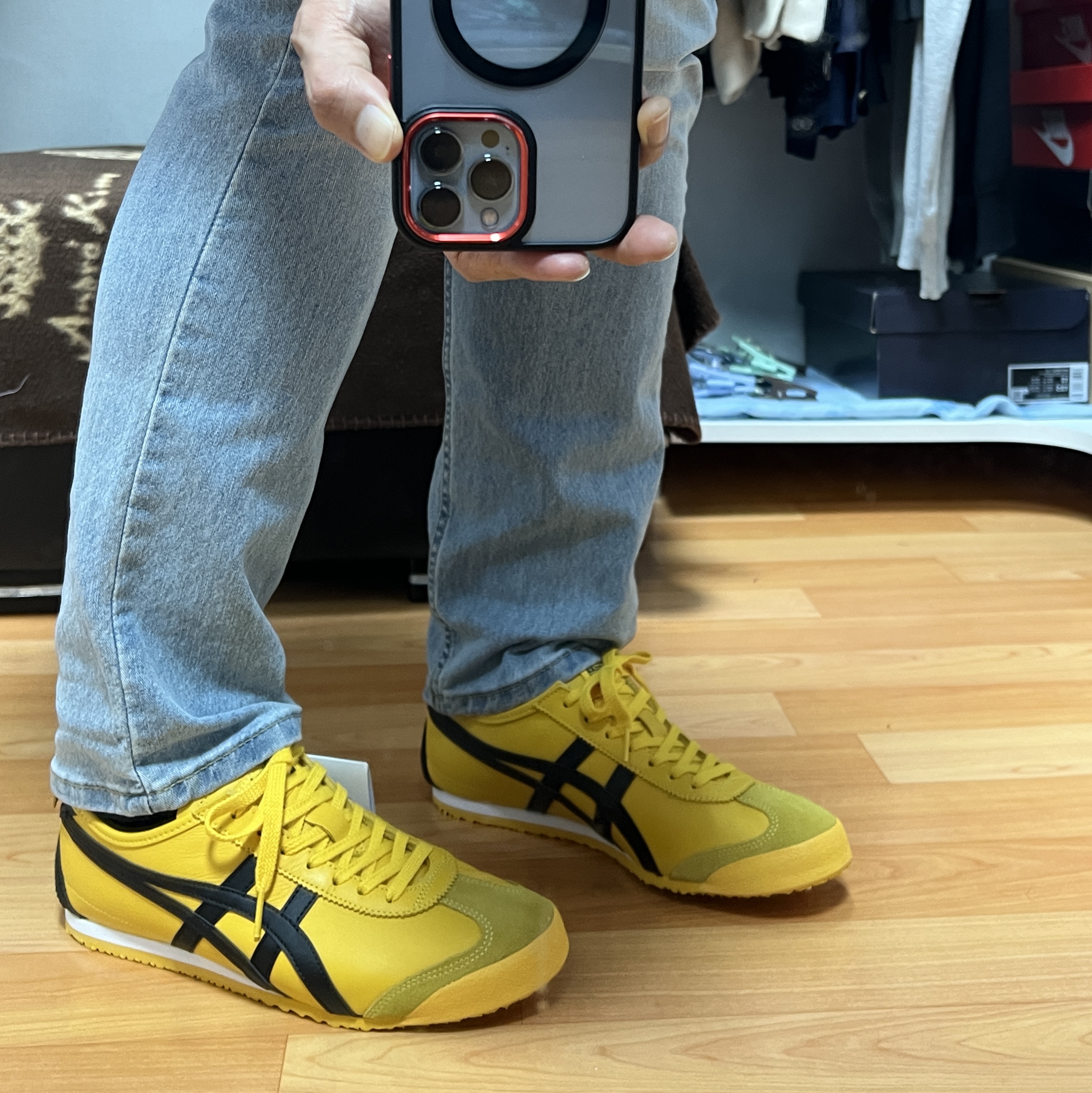Onitsuka Tiger Mexico 66 Yellow Black 착용 스타일