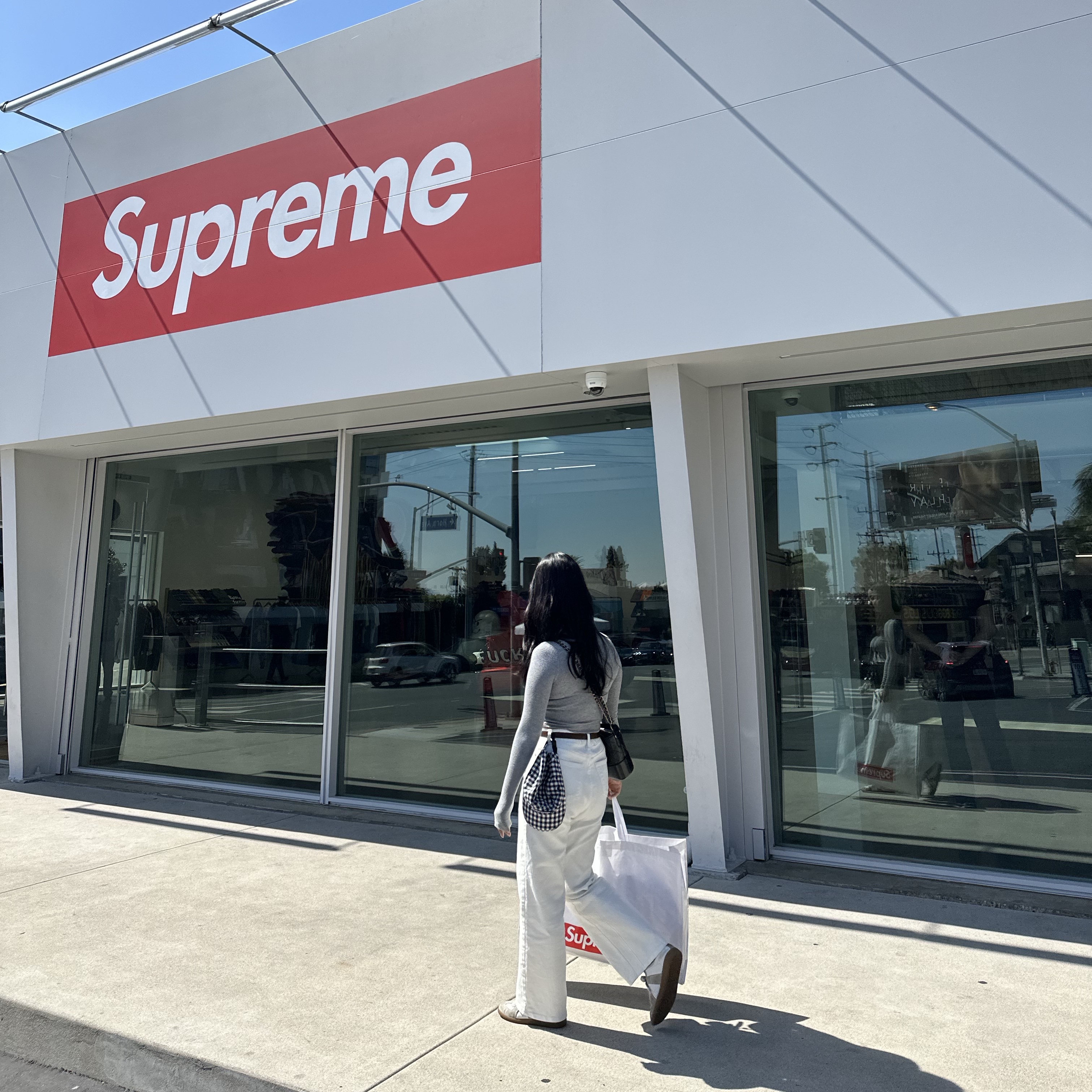 Supreme Gingham Camp Cap Black - 23SS, Chanel Gabrielle Medium Hobo Bag Aged Calfskin & Gold Black 착용 스타일 - 1