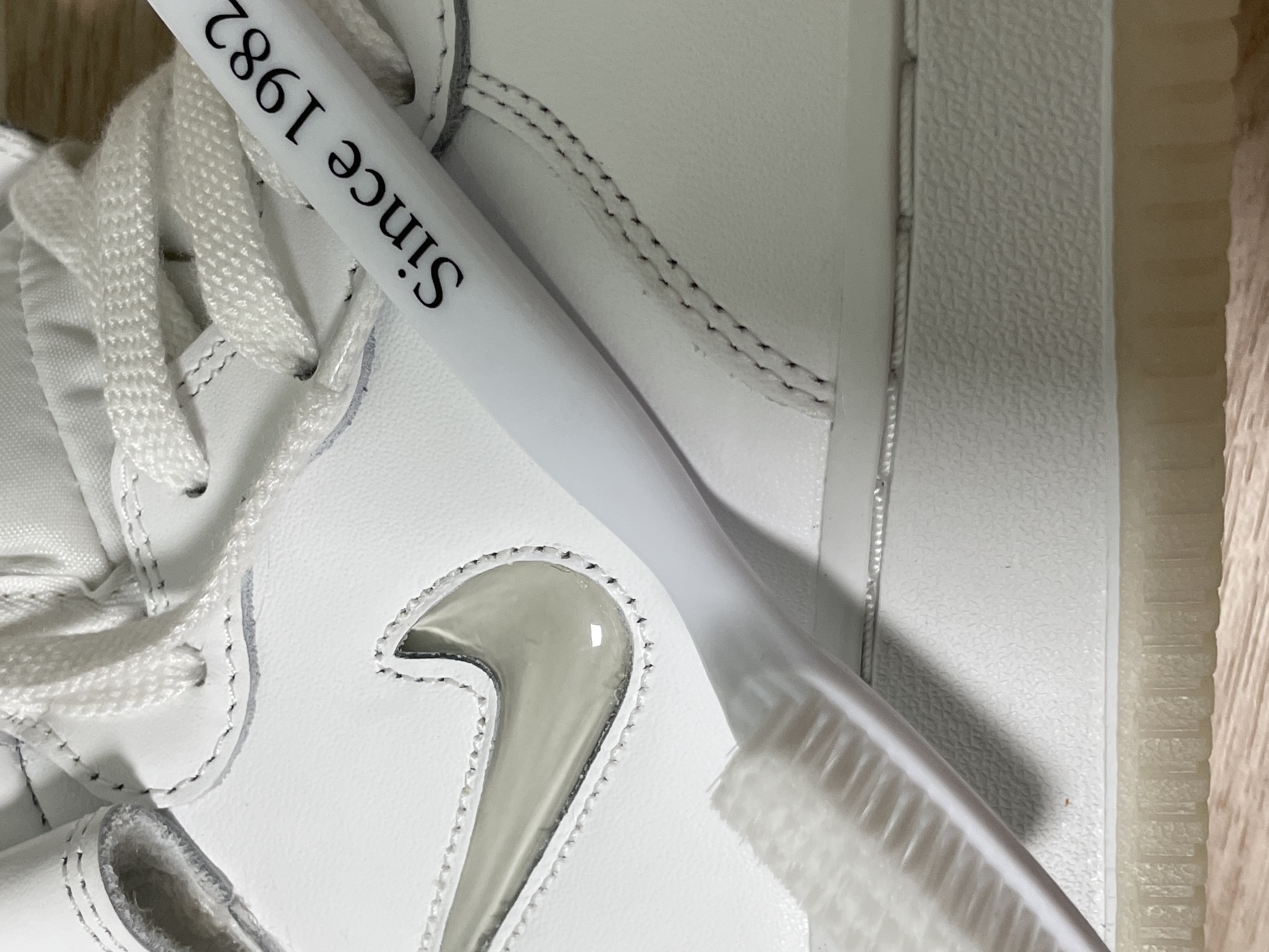 Nike Air Force 1 Mid '07 Color of the Month Summit White 착용 스타일 - 5