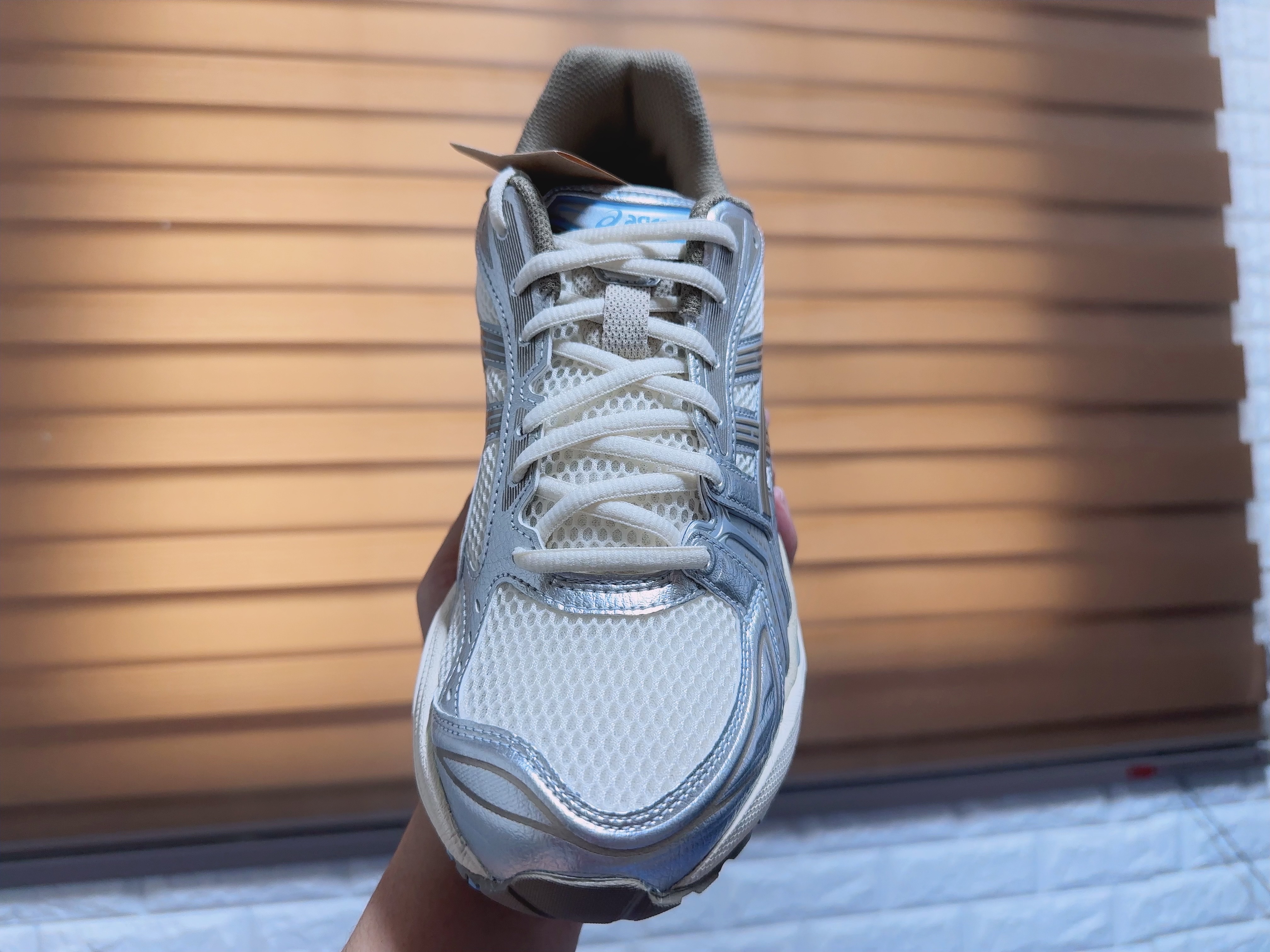 (W) Asics Gel-Kayano 14 Cream Pepper 착용 스타일 - 4