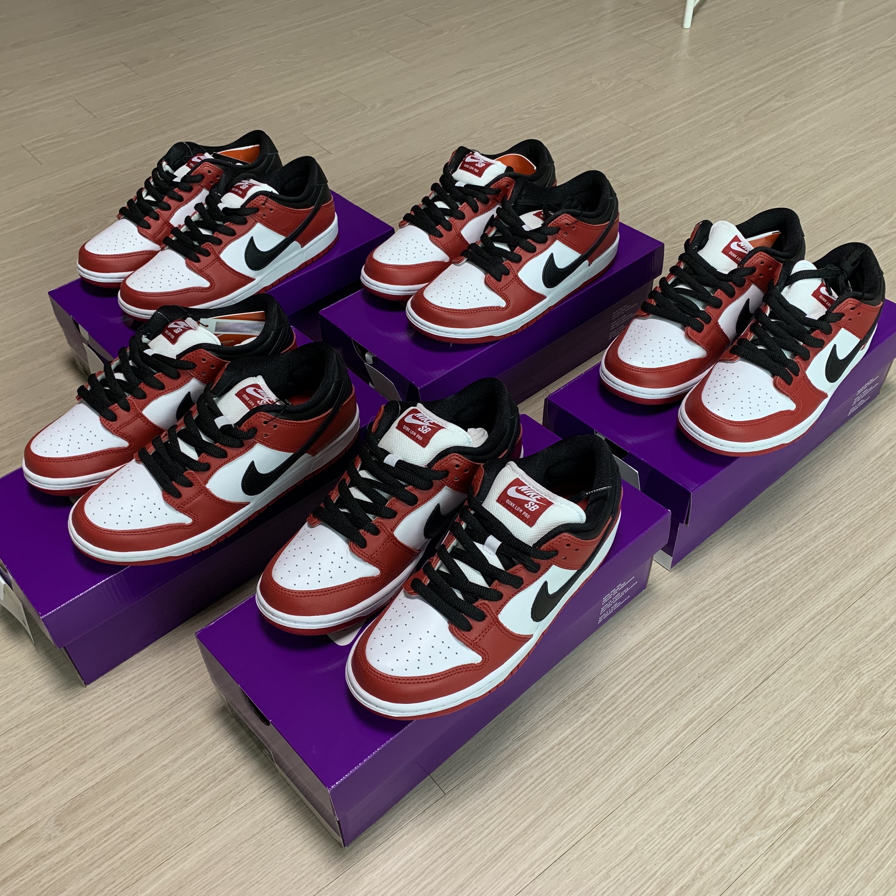 Nike SB Dunk Low Pro Chicago 착용 스타일 - 2