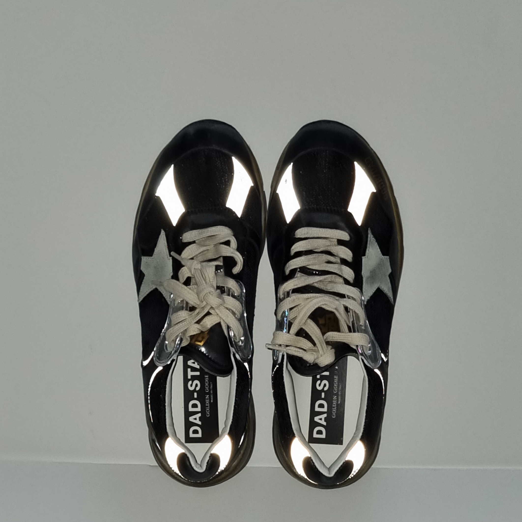 Golden Goose Mesh and Nappa Leather Dad-Star Sneakers Black Ice Gray 착용 스타일 - 2