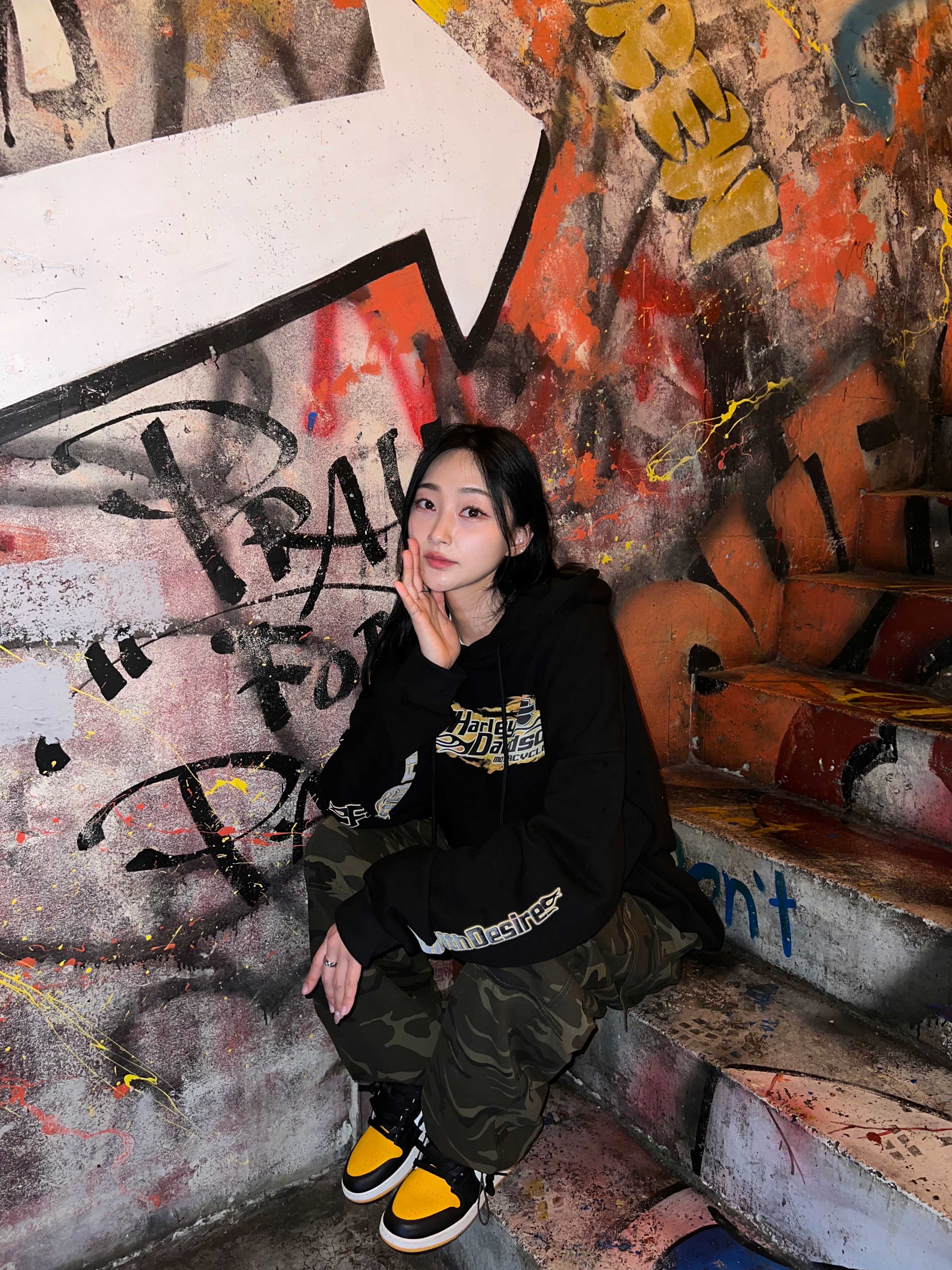 (GS) Jordan 1 Retro High OG Taxi, Chanel Coco Crush Ring Quilted Motif Small & 18K White Gold 착용 스타일