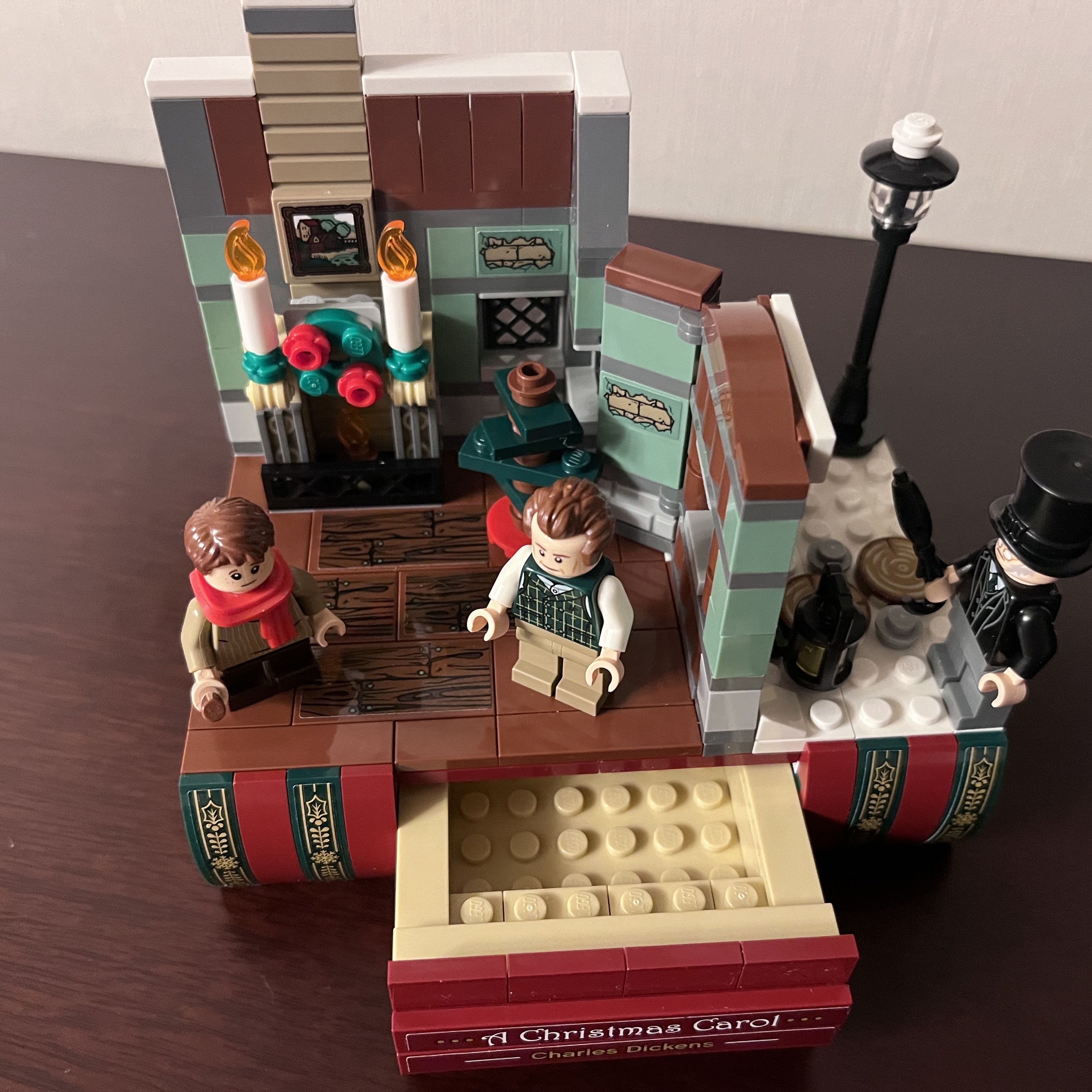 Lego Charles Dickens Tribute 착용 스타일 - 2