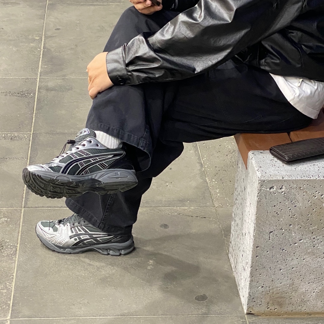Asics x Unaffected Gel-Kayano 14 Silver Moon 착용 스타일