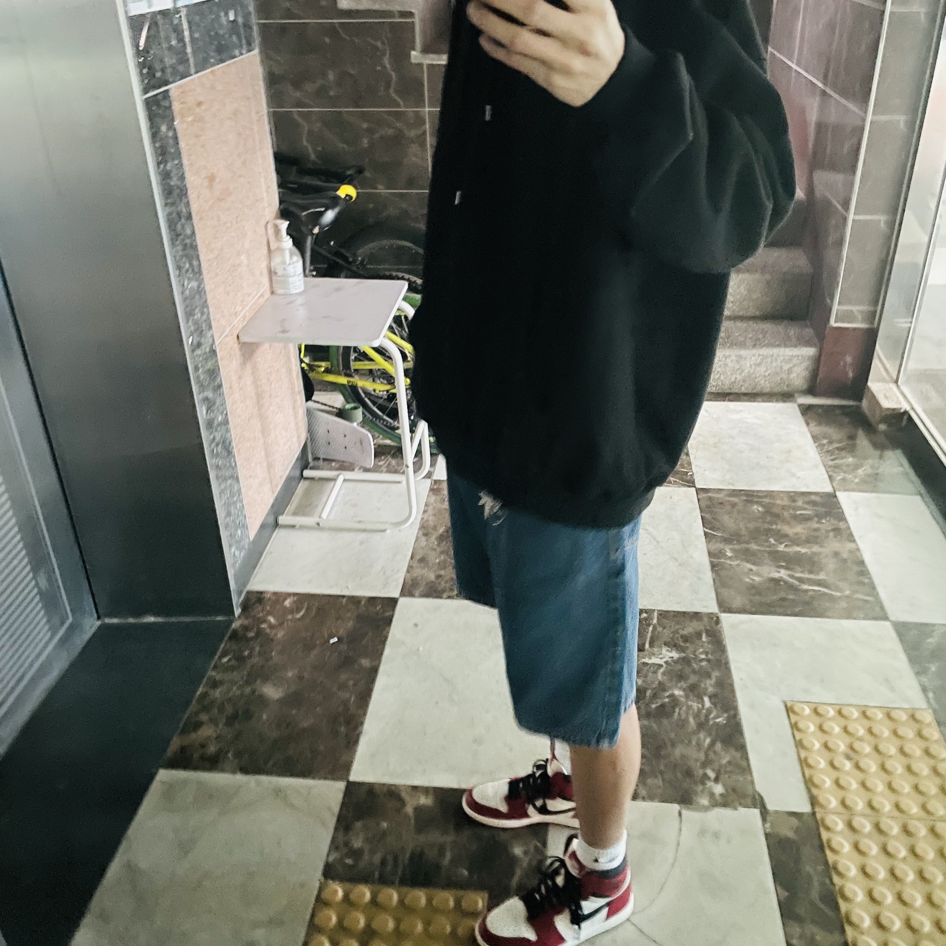 Jordan 1 Retro High OG Chicago 2022 착용 스타일 - 2