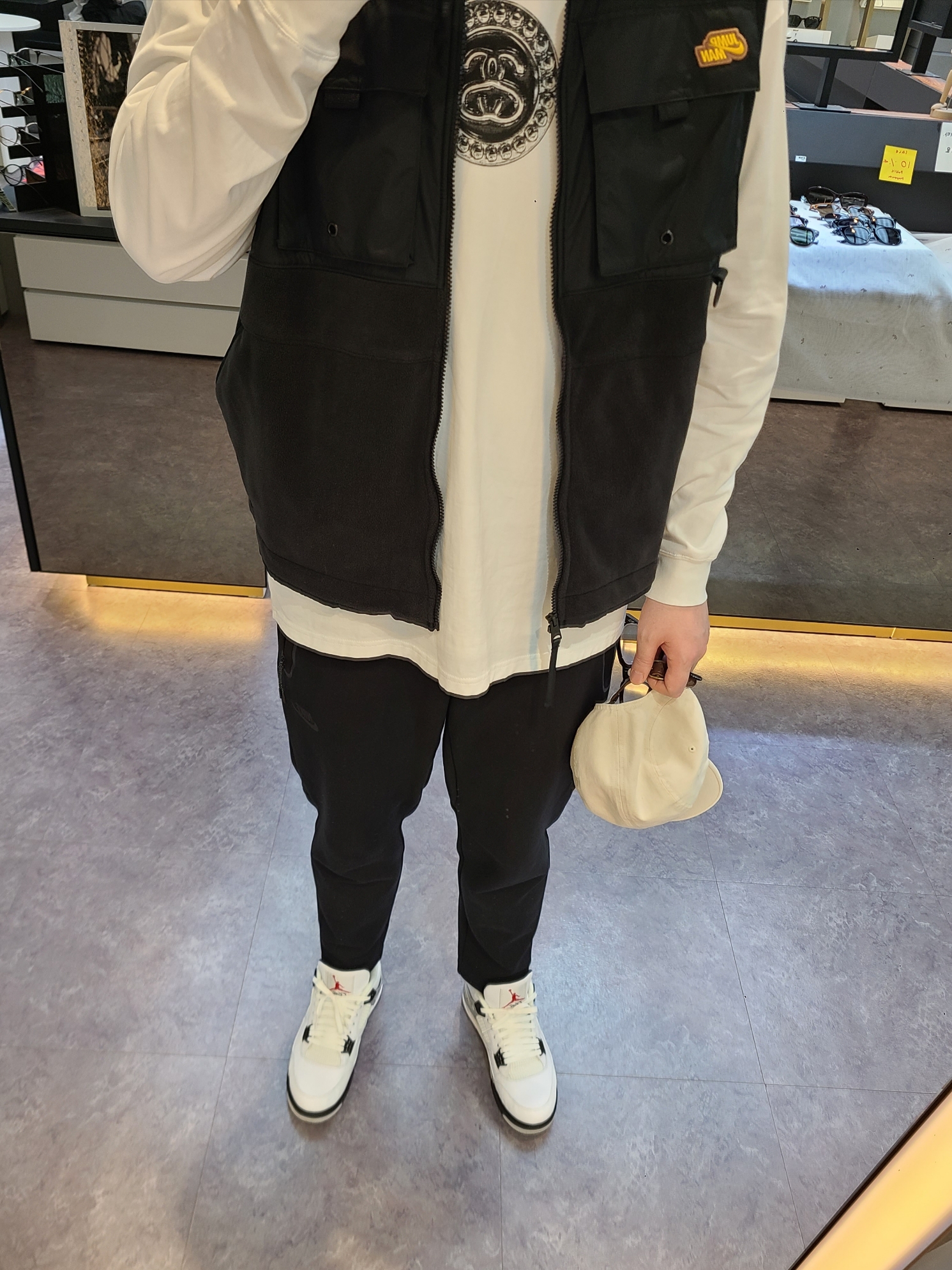 Nike x Stussy Big Swoosh LS T-Shirt White - US/EU, Jordan 4 Retro OG White Cement 2016 착용 스타일 - 1