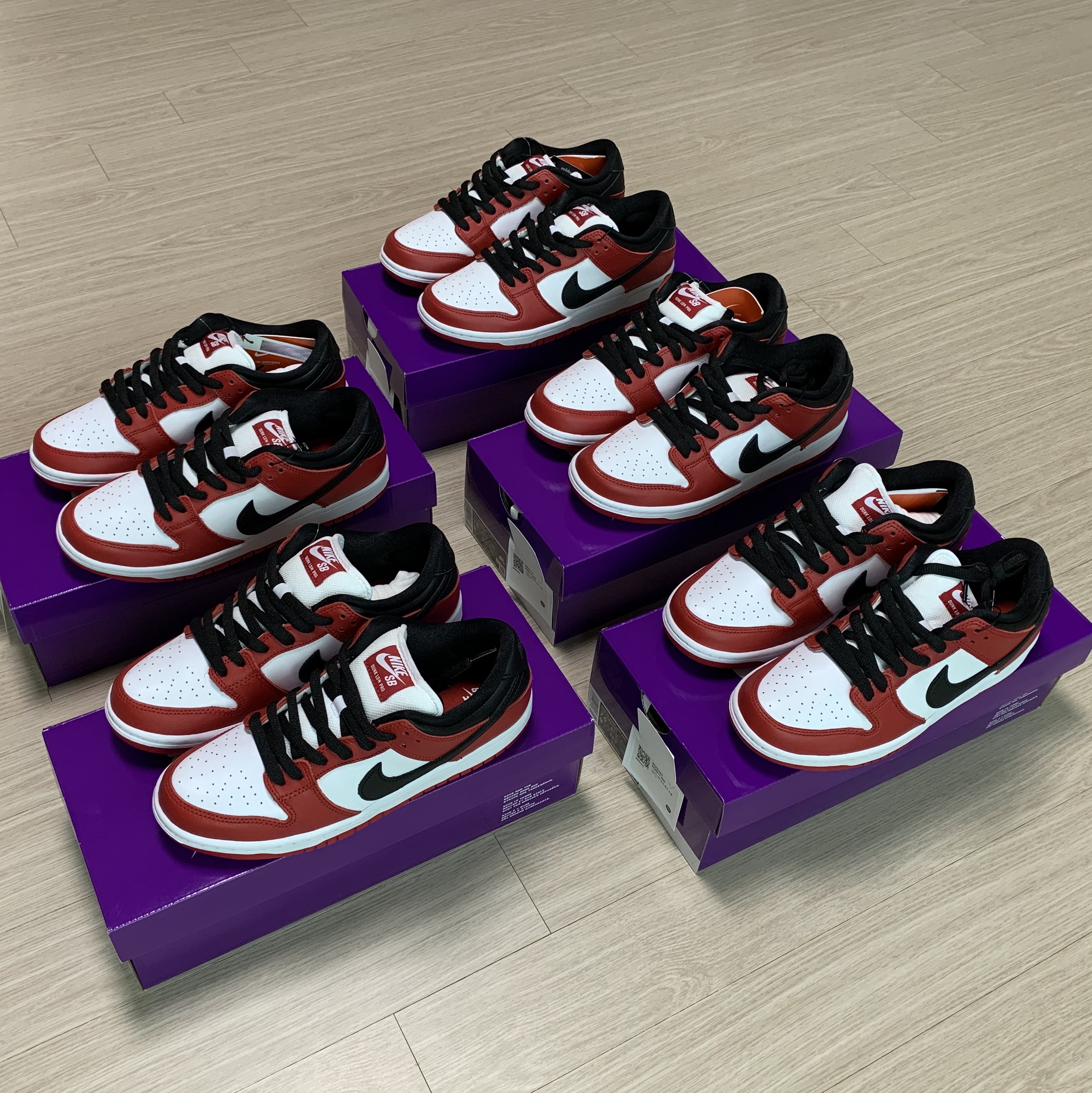 Nike SB Dunk Low Pro Chicago 착용 스타일 - 1