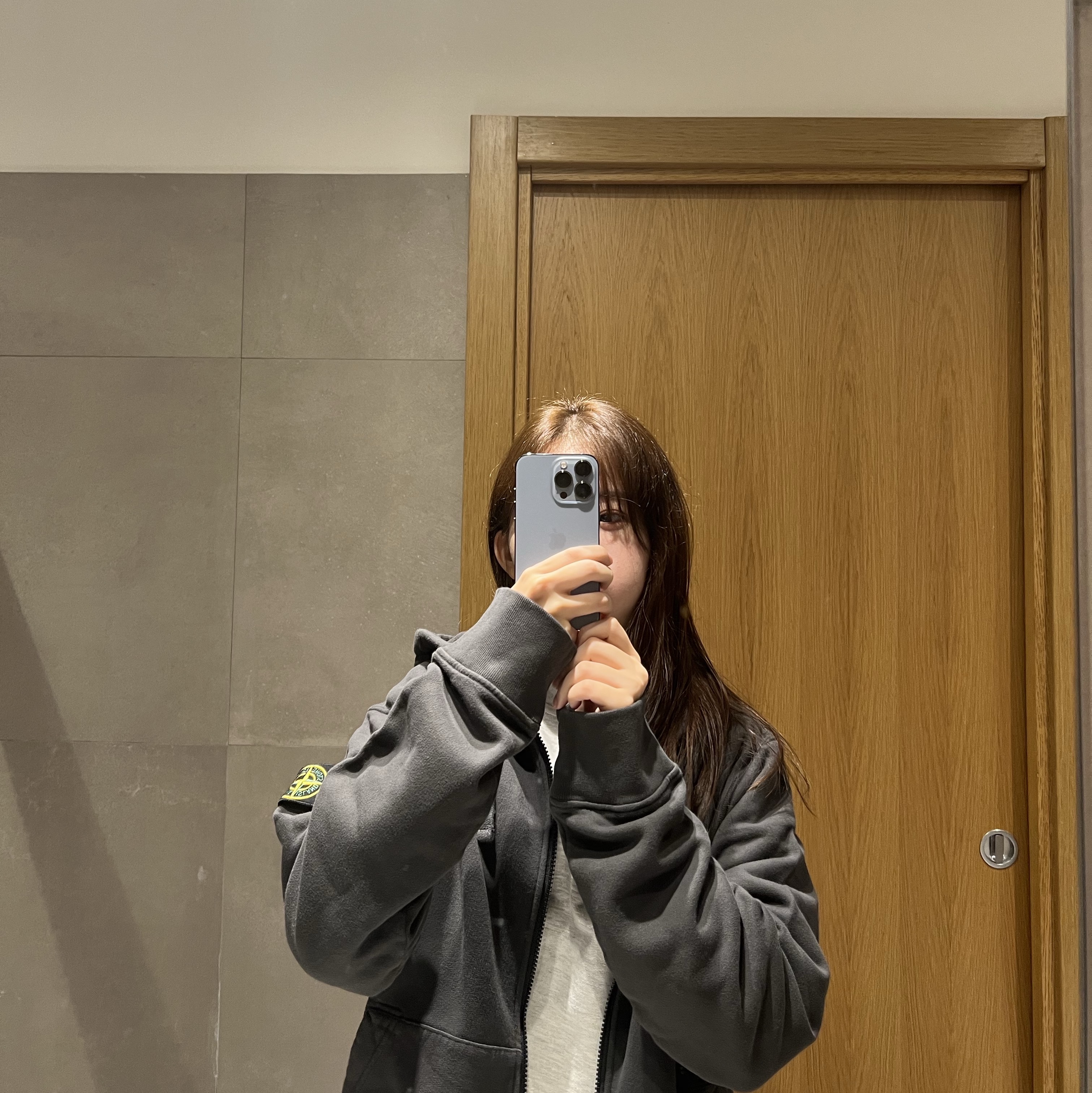 Stone Island 64251 Garment Dyed Cotton Fleece Full Zip Hooded Sweatshirt Black - 24SS 착용 스타일
