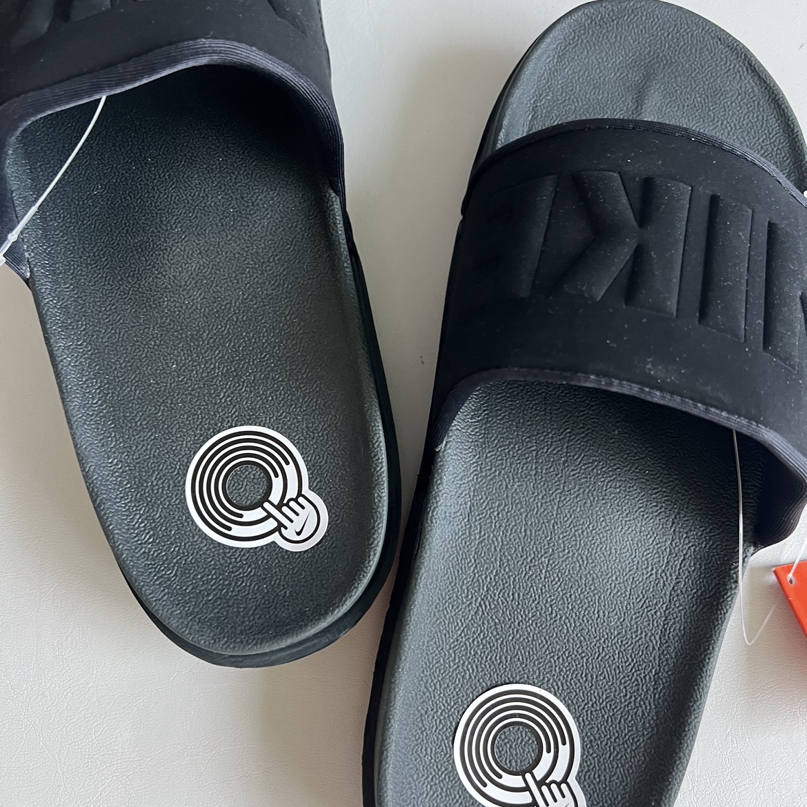 Nike Offcourt Slide Anthracite Black 착용 스타일