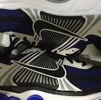 Nike Zoom Vomero 5 White Racer Blue Black 착용 스타일