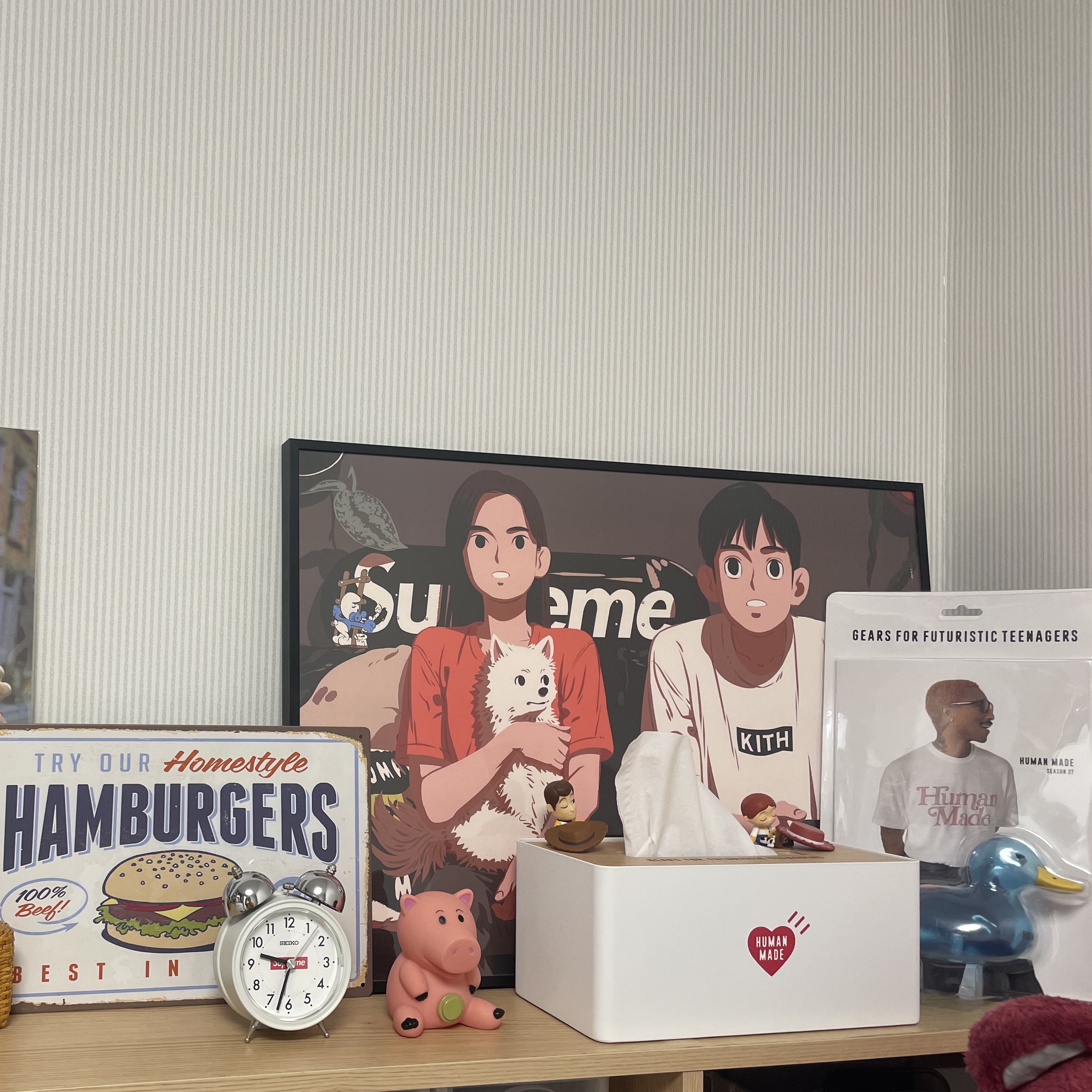 Supreme x Seiko Alarm Clock White - 22FW, Human Made Tissue Box White 착용 스타일