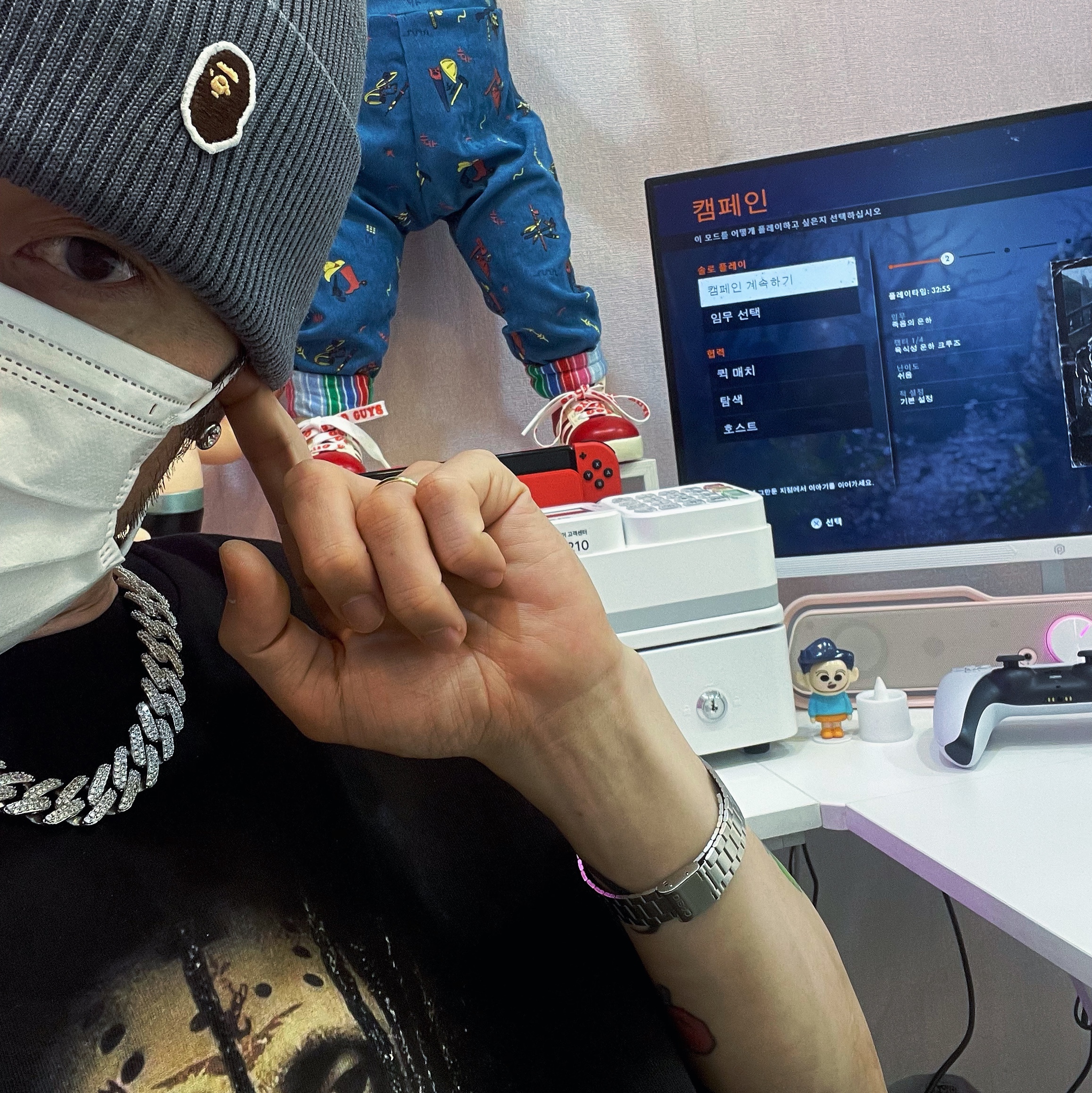 BAPE Ape Head One Point Knit Cap Grey 착용 스타일
