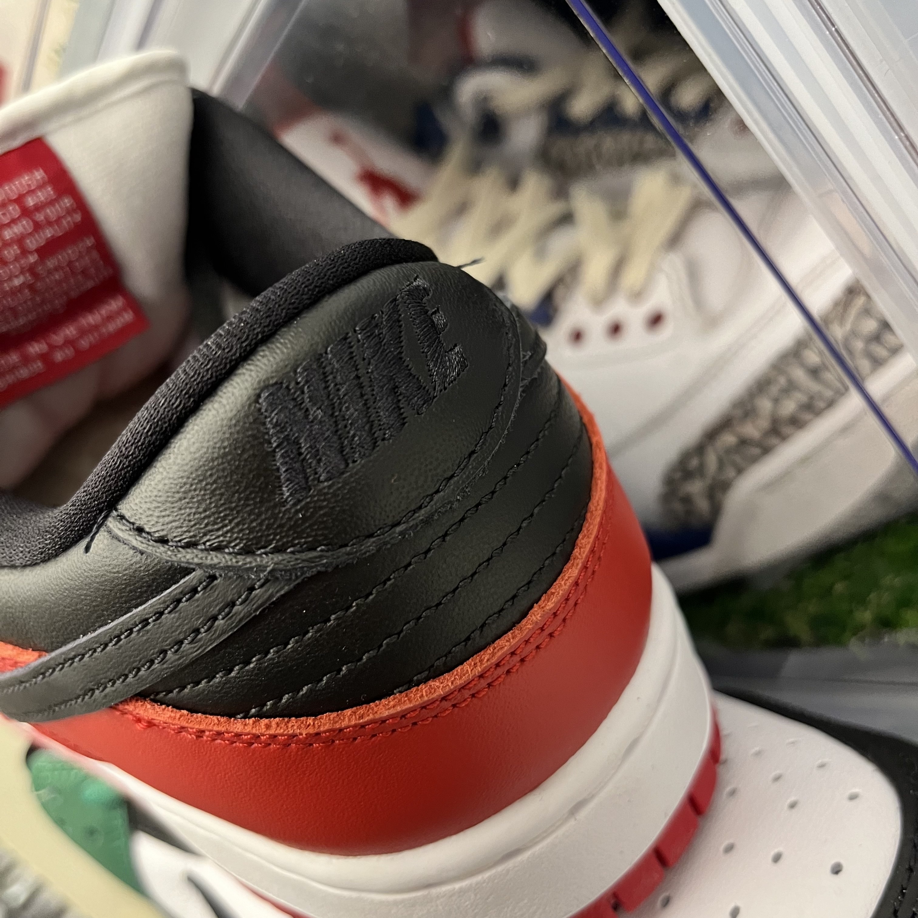 Nike SB Dunk Low Pro Chicago, Nike SB Dunk Low Pro Black and Classic Green 착용 스타일 - 2