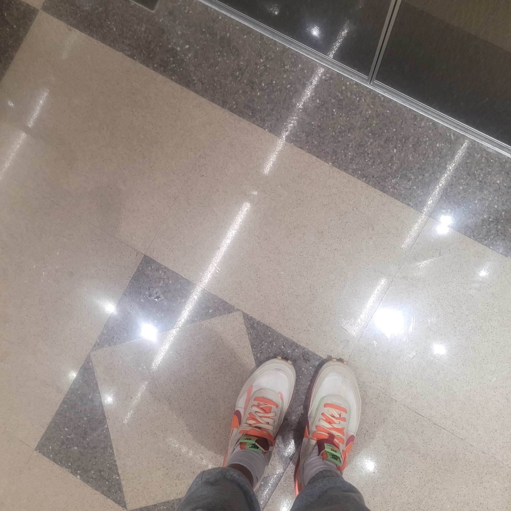 Nike x Sacai x Clot LDWaffle Orange Blaze 착용 스타일 - 4