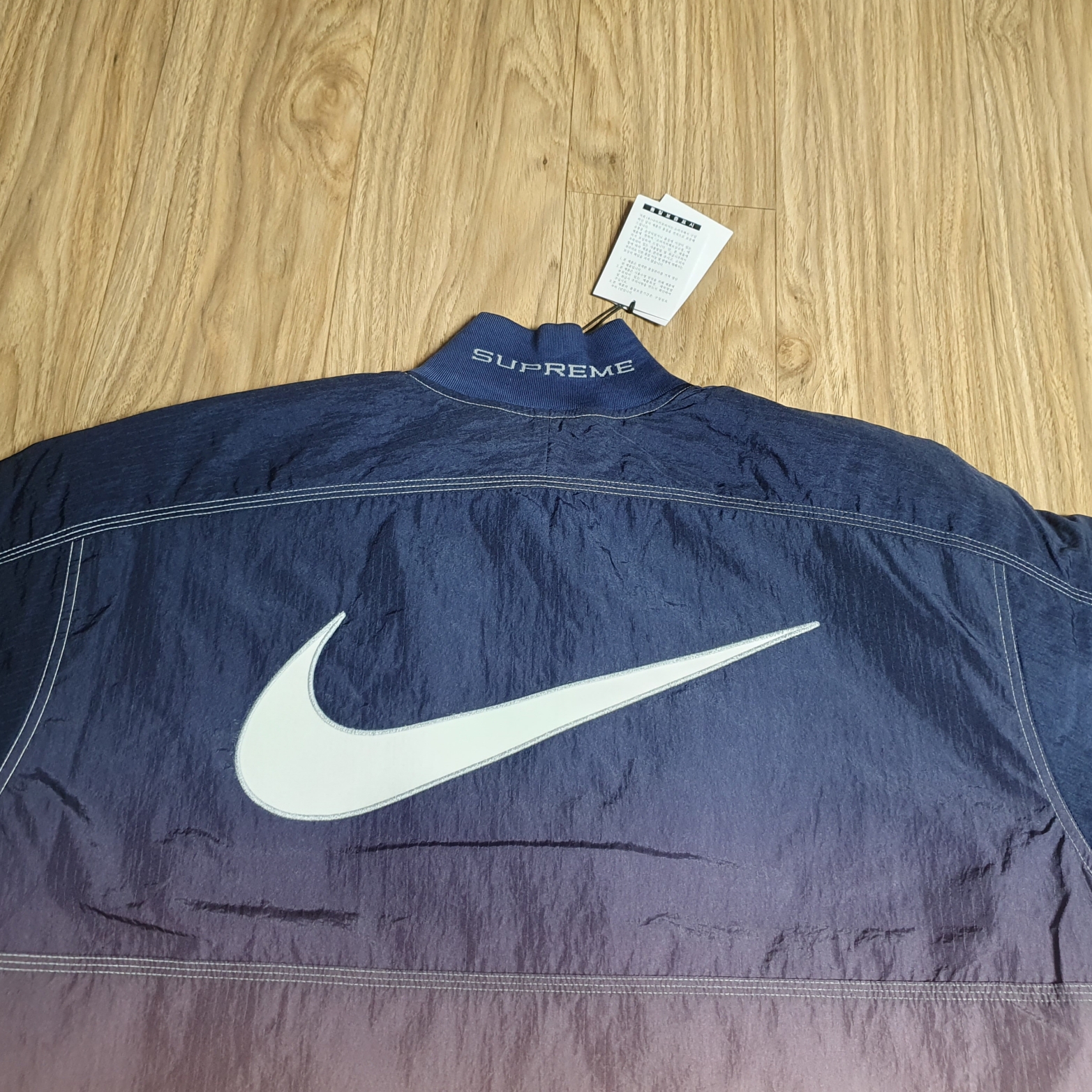 Supreme x Nike Ripstop Pullover Multicolor - 24SS, Supreme x Nike Denim Short Indigo - 24SS 착용 스타일 - 3