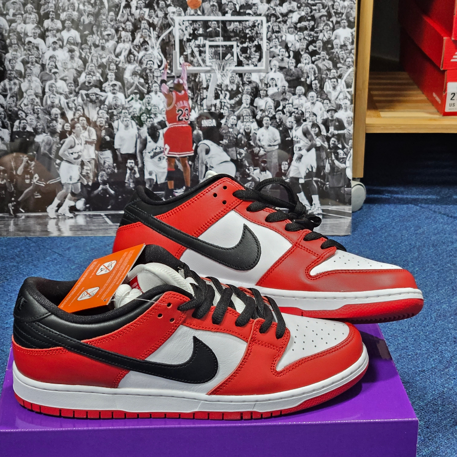 Nike SB Dunk Low Pro Chicago, Jordan 1 Retro High OG Chicago 2022 착용 스타일 - 1