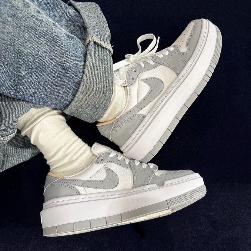(W) Jordan 1 Elevate Low White and Wolf Grey 착용 스타일