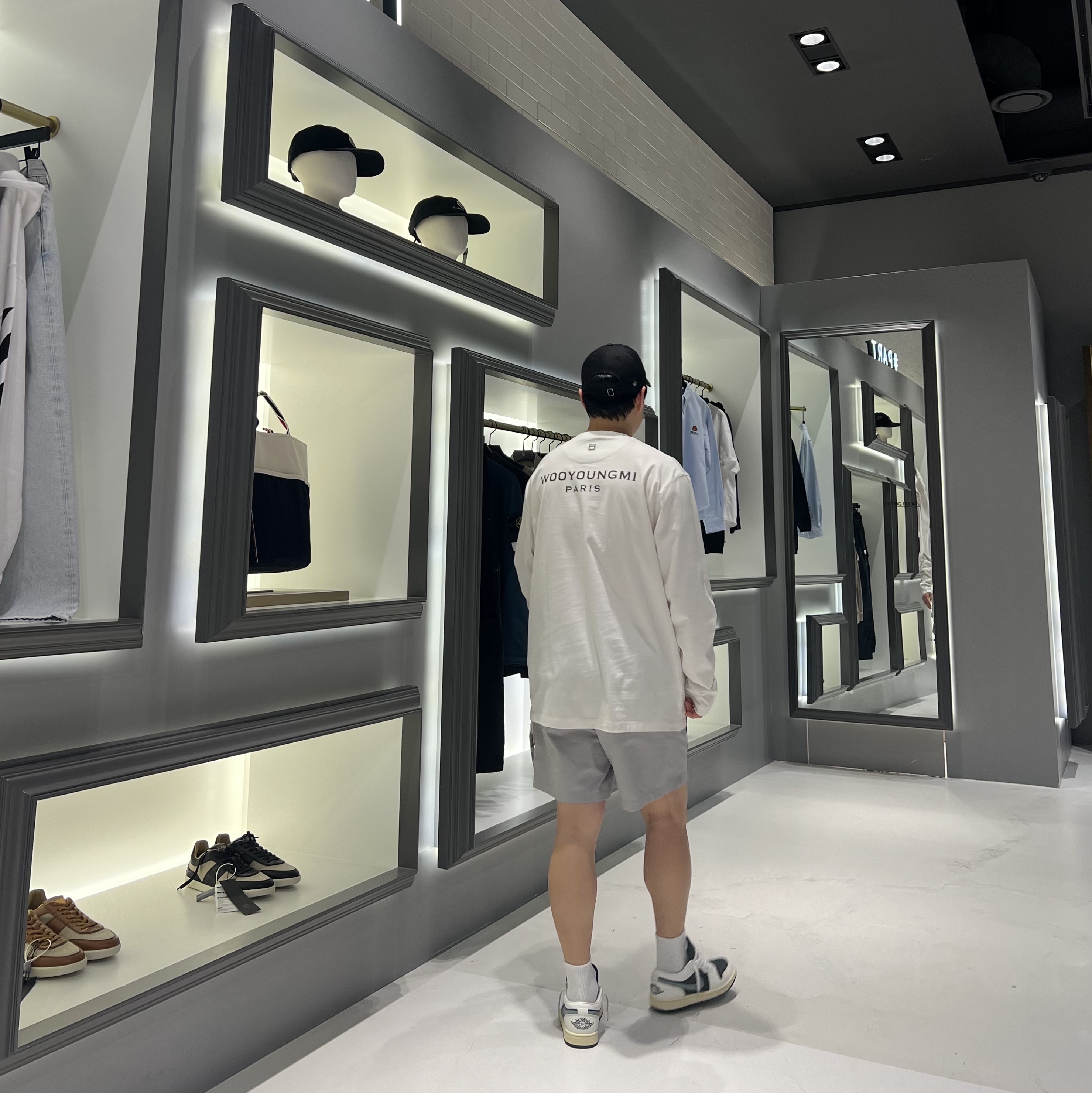 Wooyoungmi Cotton Back Logo Long Sleeve T-shirt Ivory - 23SS, (W) Jordan 1 Low Anthracite Sail 착용 스타일