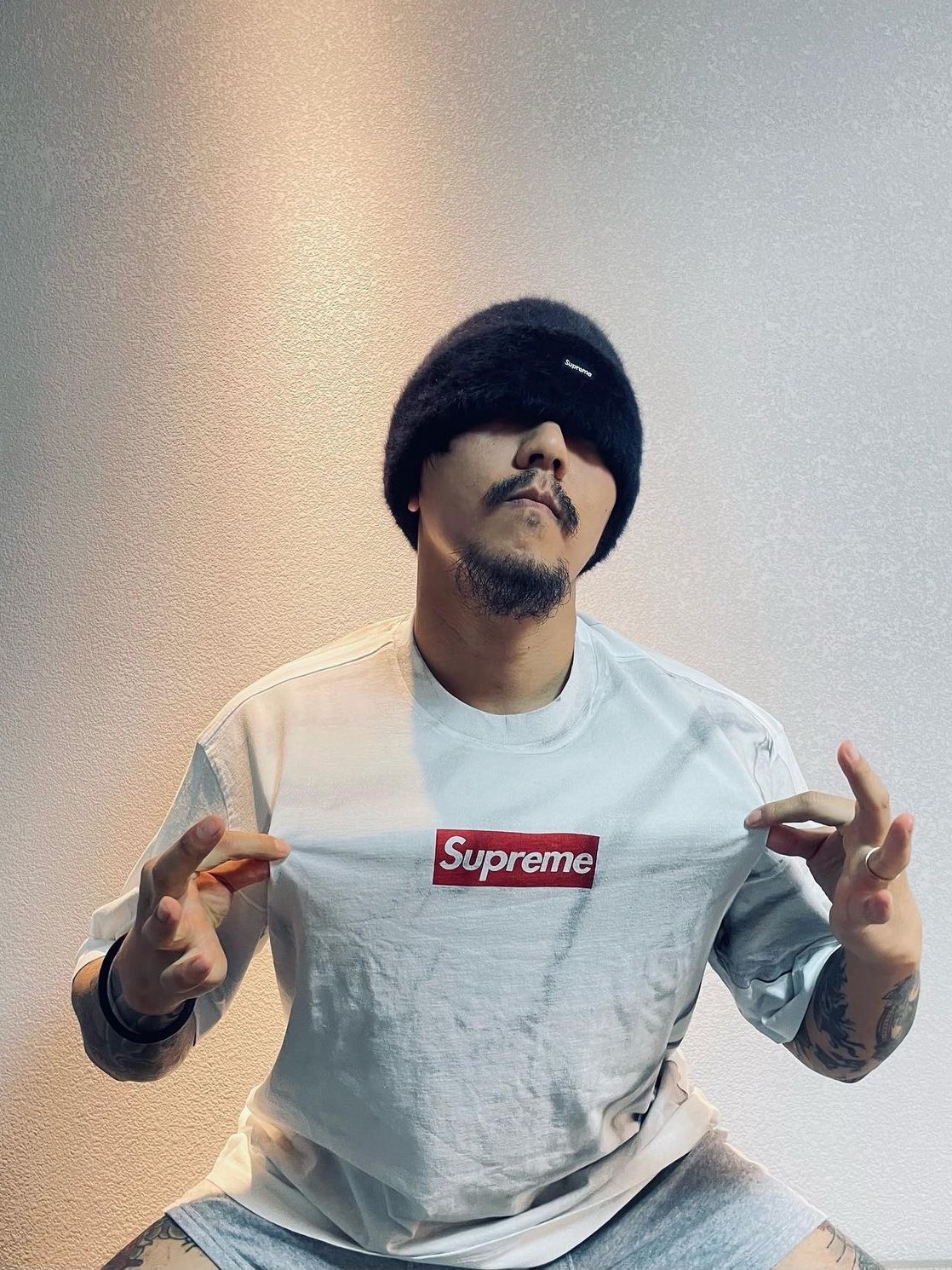 Supreme x MM6 Maison Margiela Padded Shirt Stripe - 24SS, Supreme x MM6 Maison Margiela Box Logo T-Shirt White - 24SS 착용 스타일 - 6