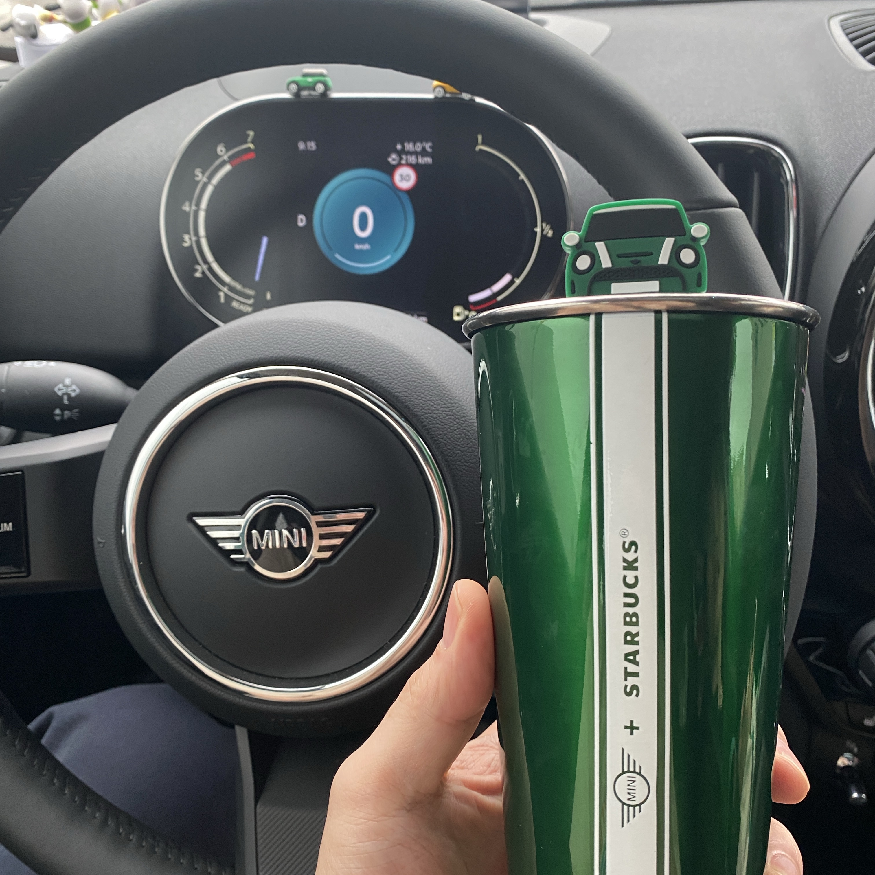 Starbucks x MINI SS DW To Go Tumbler 473ml 착용 스타일