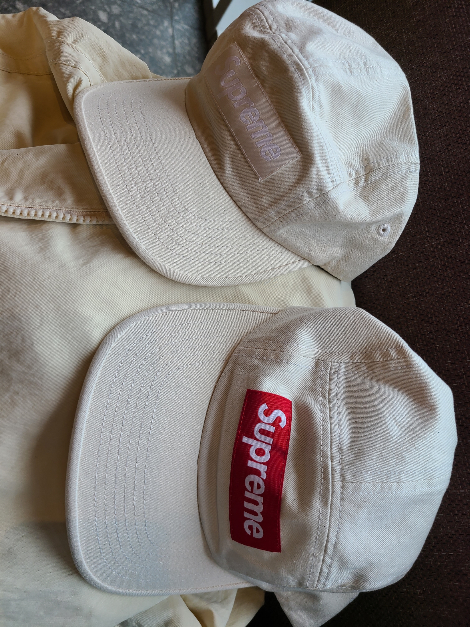 Supreme Washed Chino Twill Camp Cap Natural - 24SS, Supreme Washed Chino Twill Camp Cap Natural - 23FW 착용 스타일 - 2