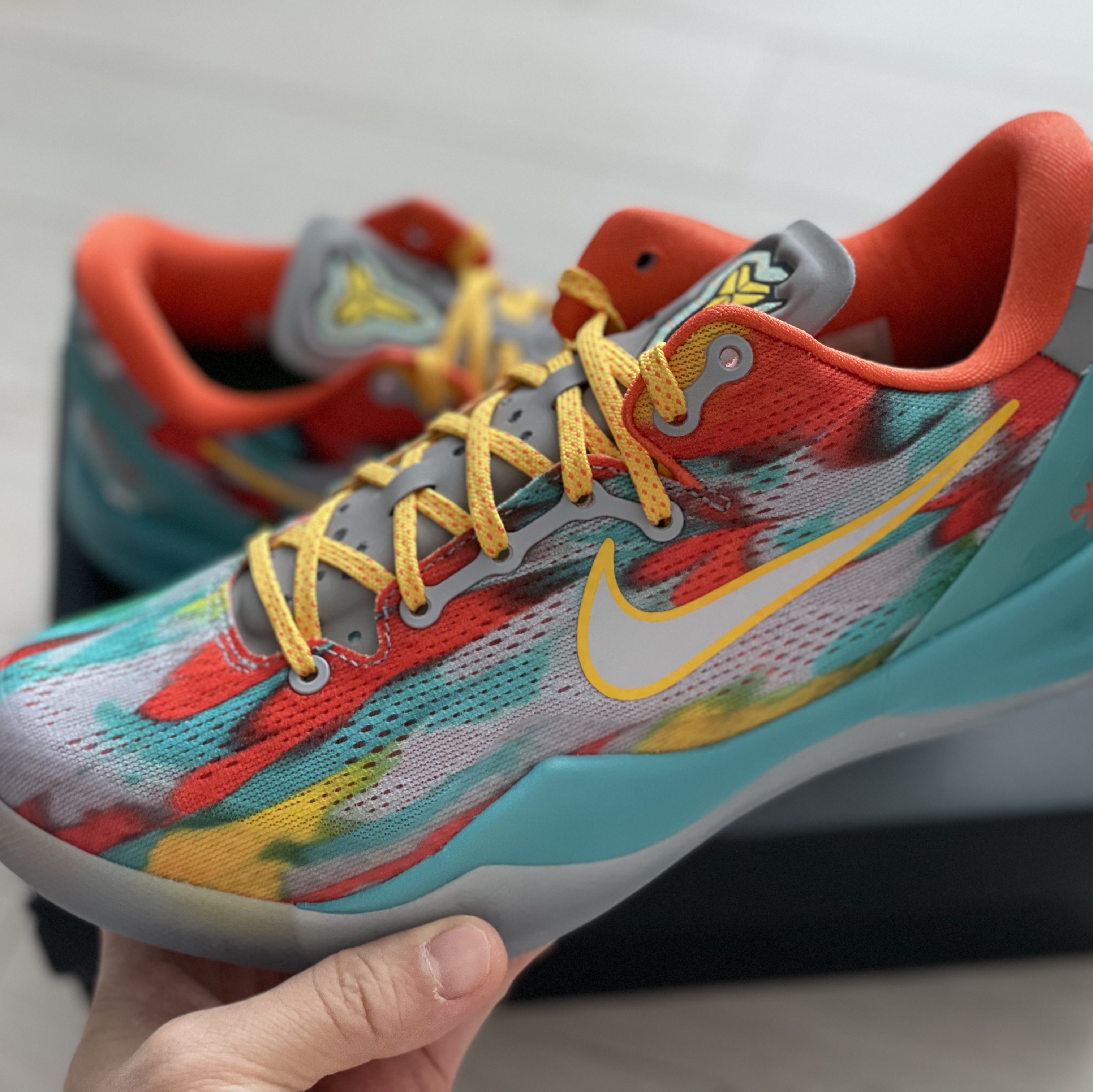 Nike Kobe 8 Protro Venice Beach 착용 스타일