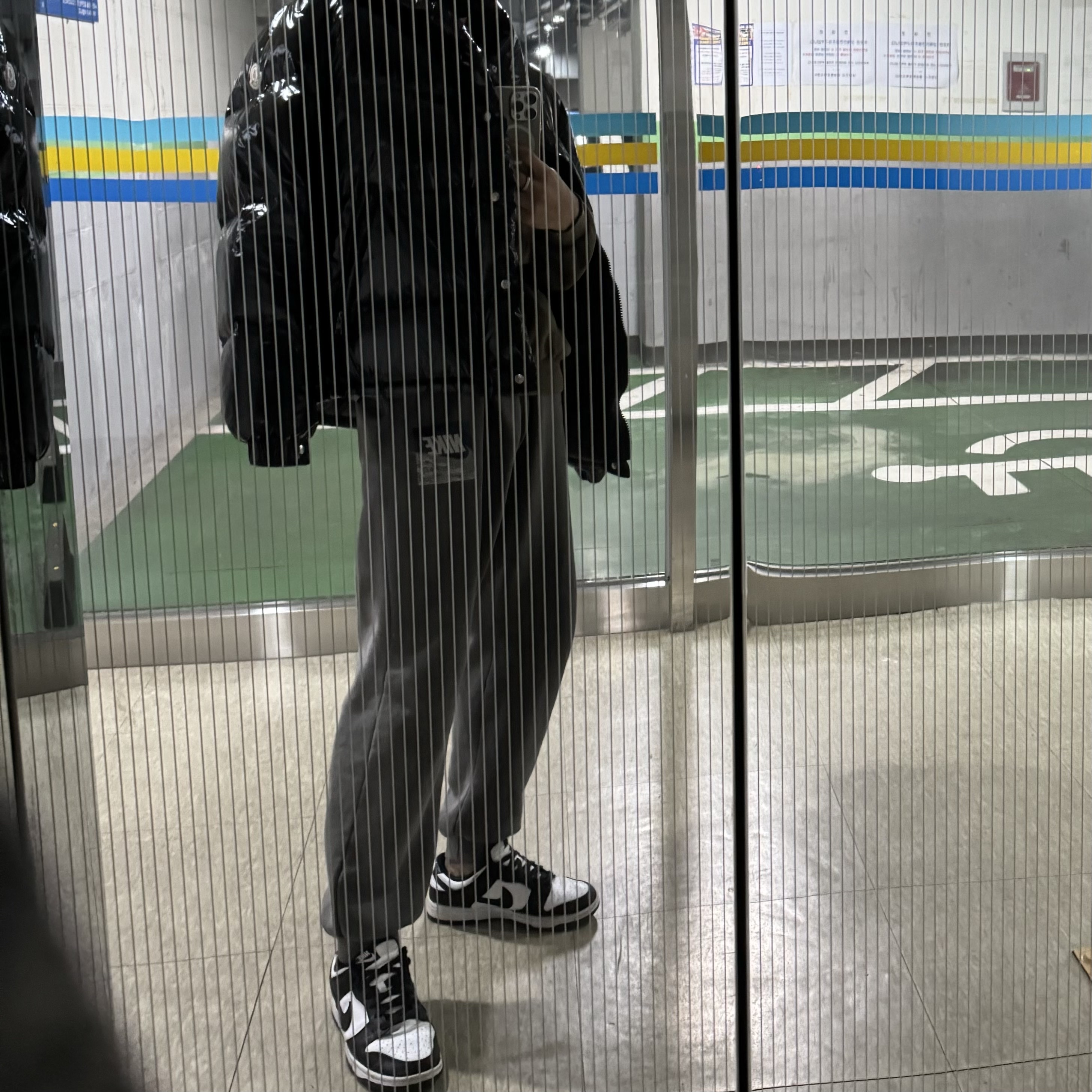 Nike Dunk Low Retro Black 착용 스타일