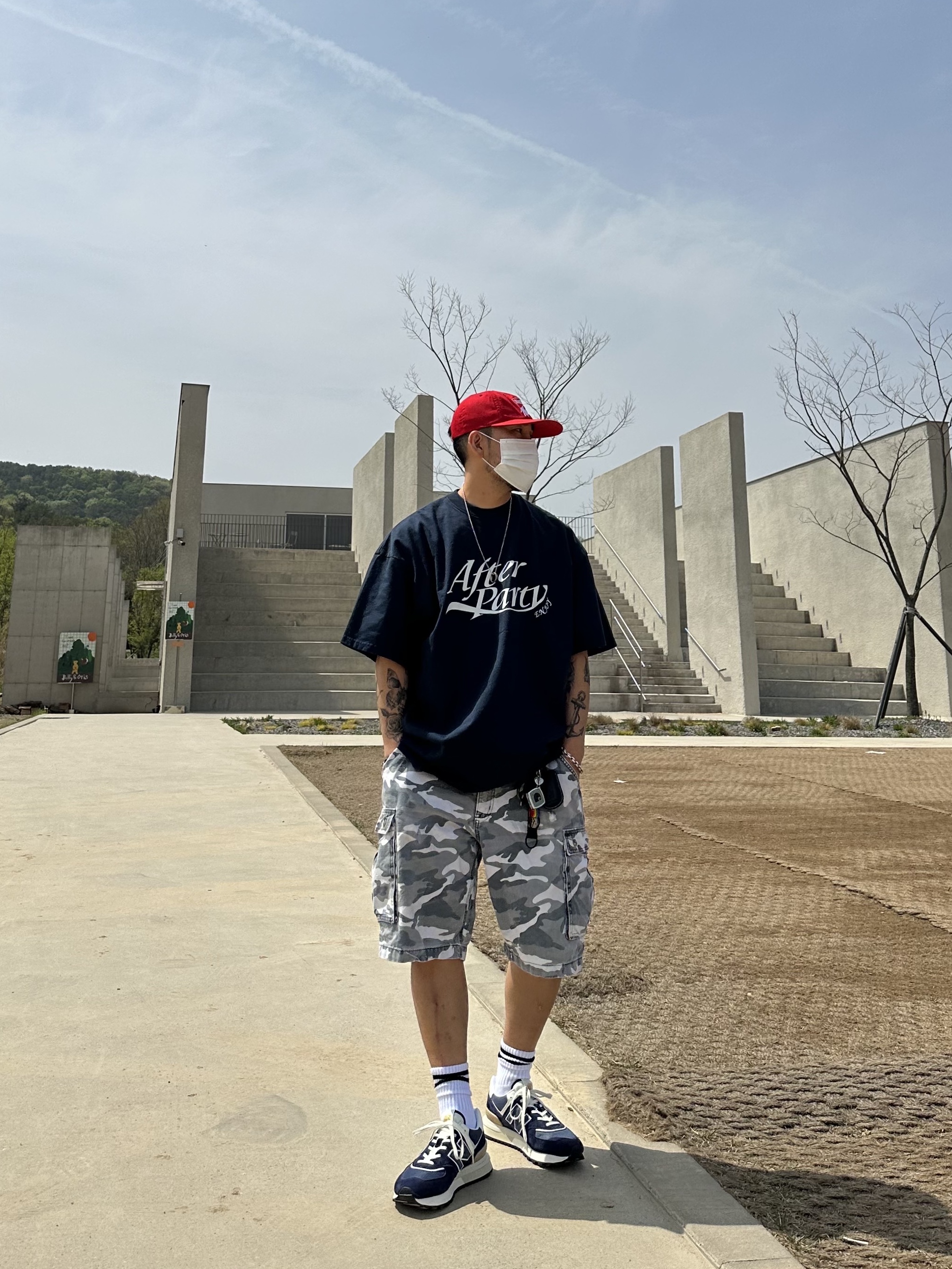 New Balance 574 Legacy Navy 착용 스타일 - 1