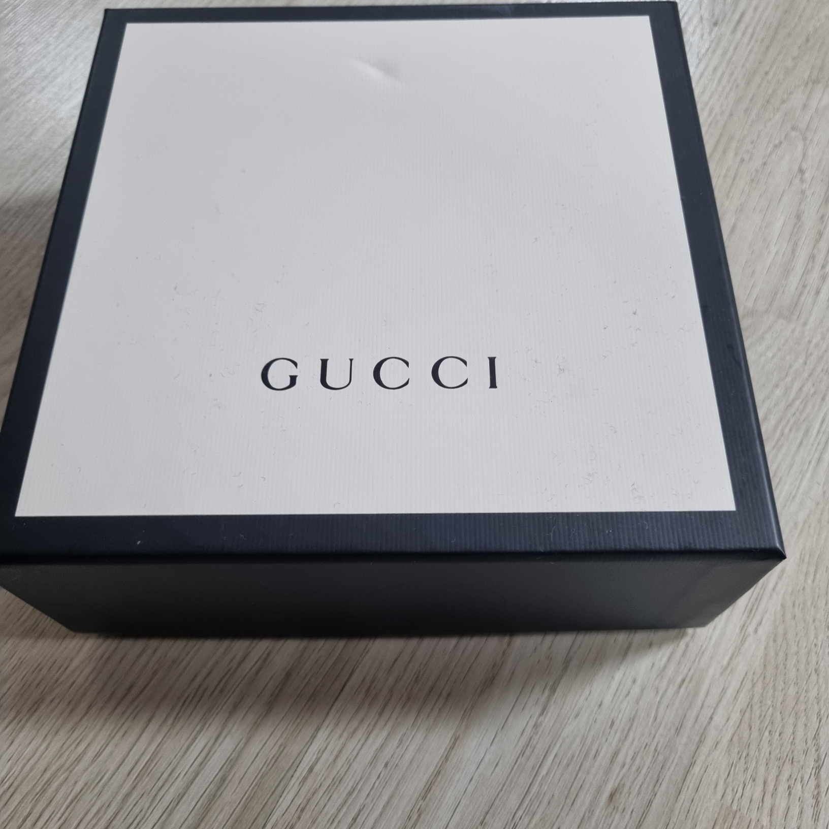 Gucci GG Marmont Leather Belt with Double G Buckle Black Brass 착용 스타일 - 1