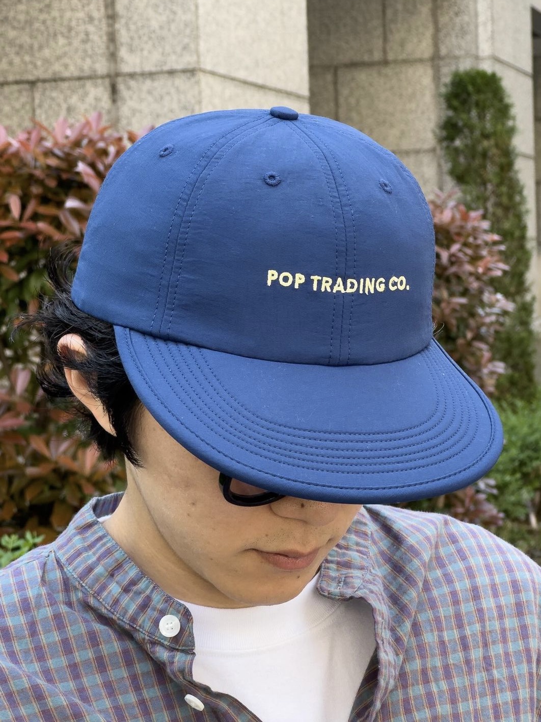 Pop Trading Company Flexfoam Sixpanel Hat Navy Snapdragon 착용 스타일 - 6