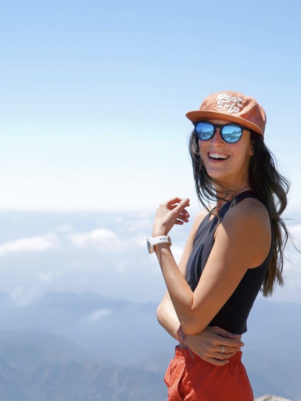 Free & Easy Don't Trip Strapback Hat Rust 착용 스타일