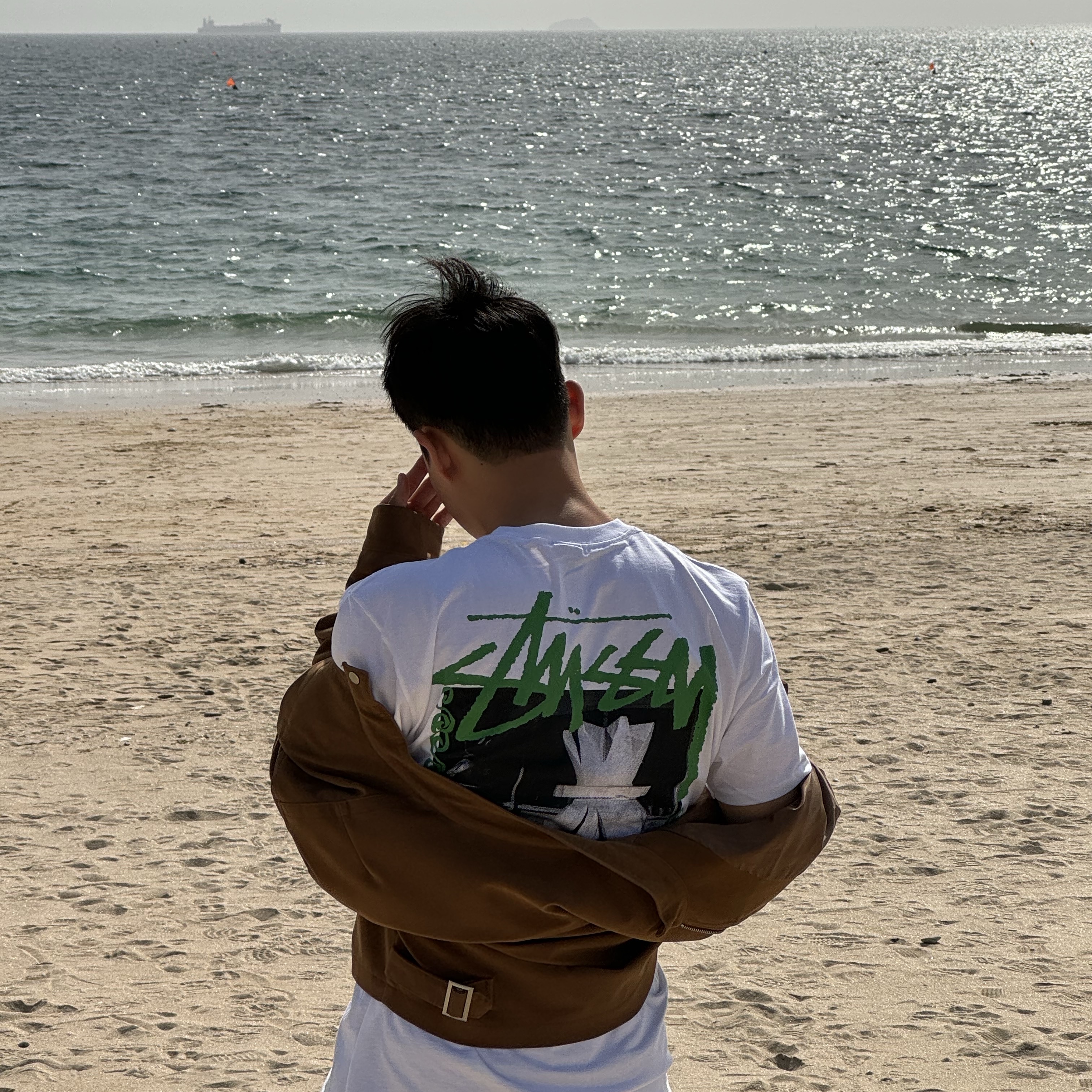 Stussy Landin T-Shirt White 착용 스타일 - 2