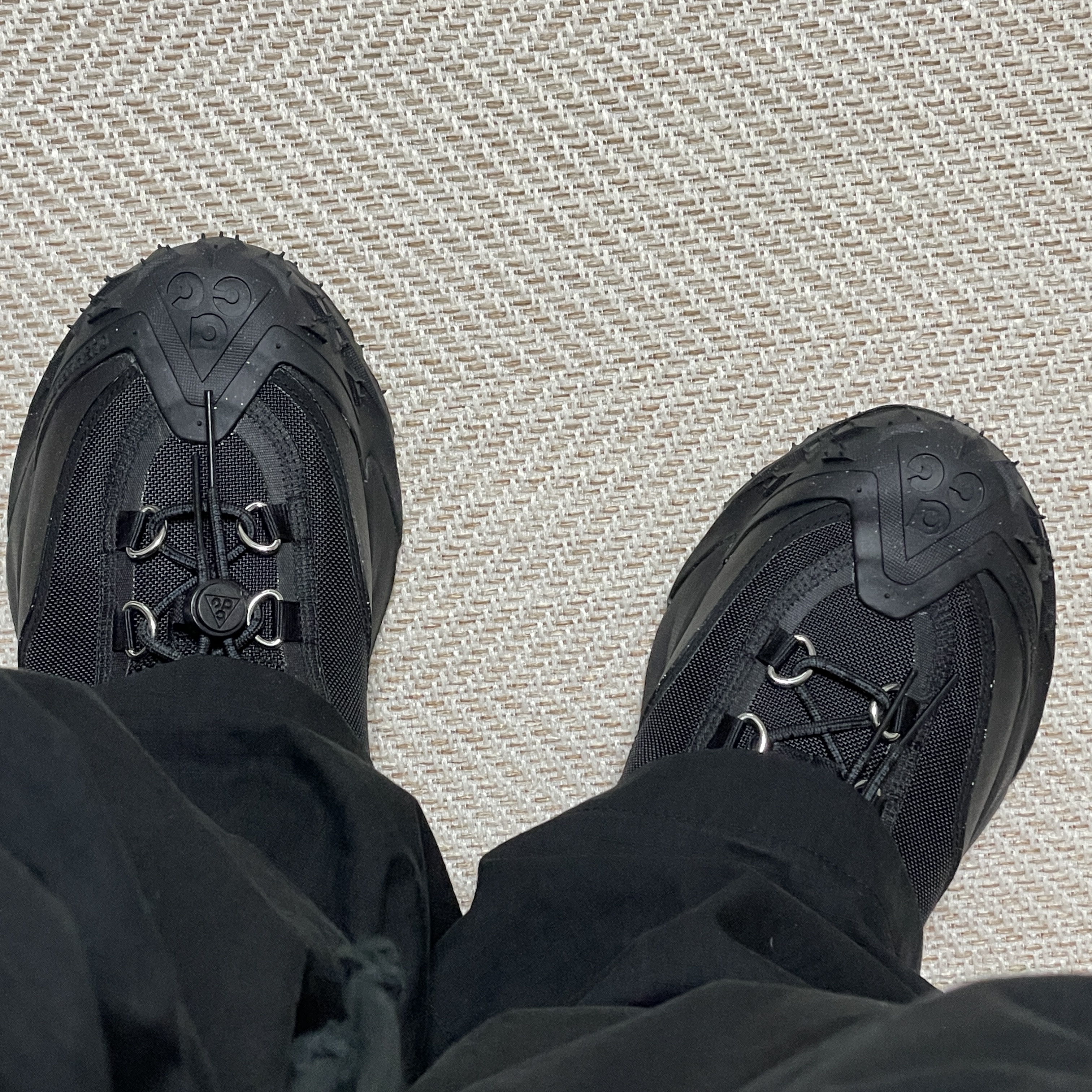 Nike x Comme des Garcons Homme Plus ACG Mountain Fly 2 Low Black 착용 스타일 - 1