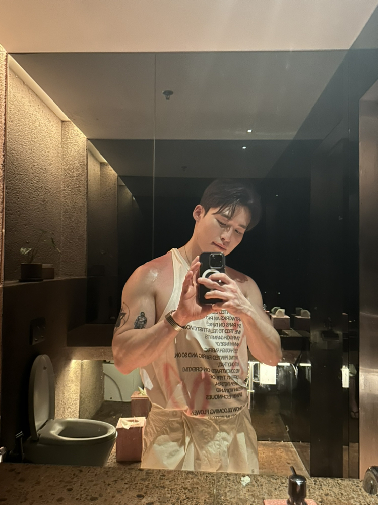 KREAM 프로필 이미지