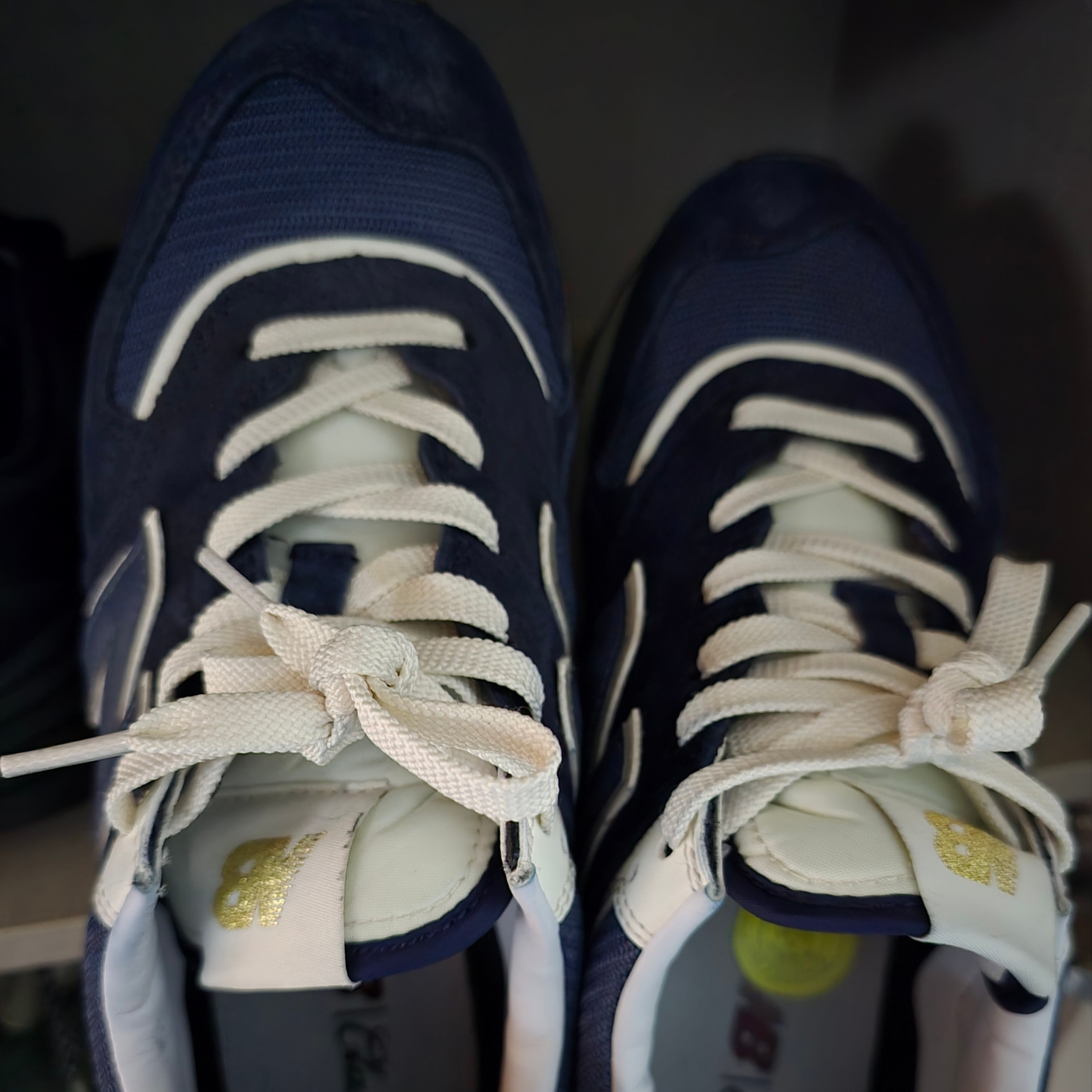 New Balance 574 Legacy Navy 착용 스타일