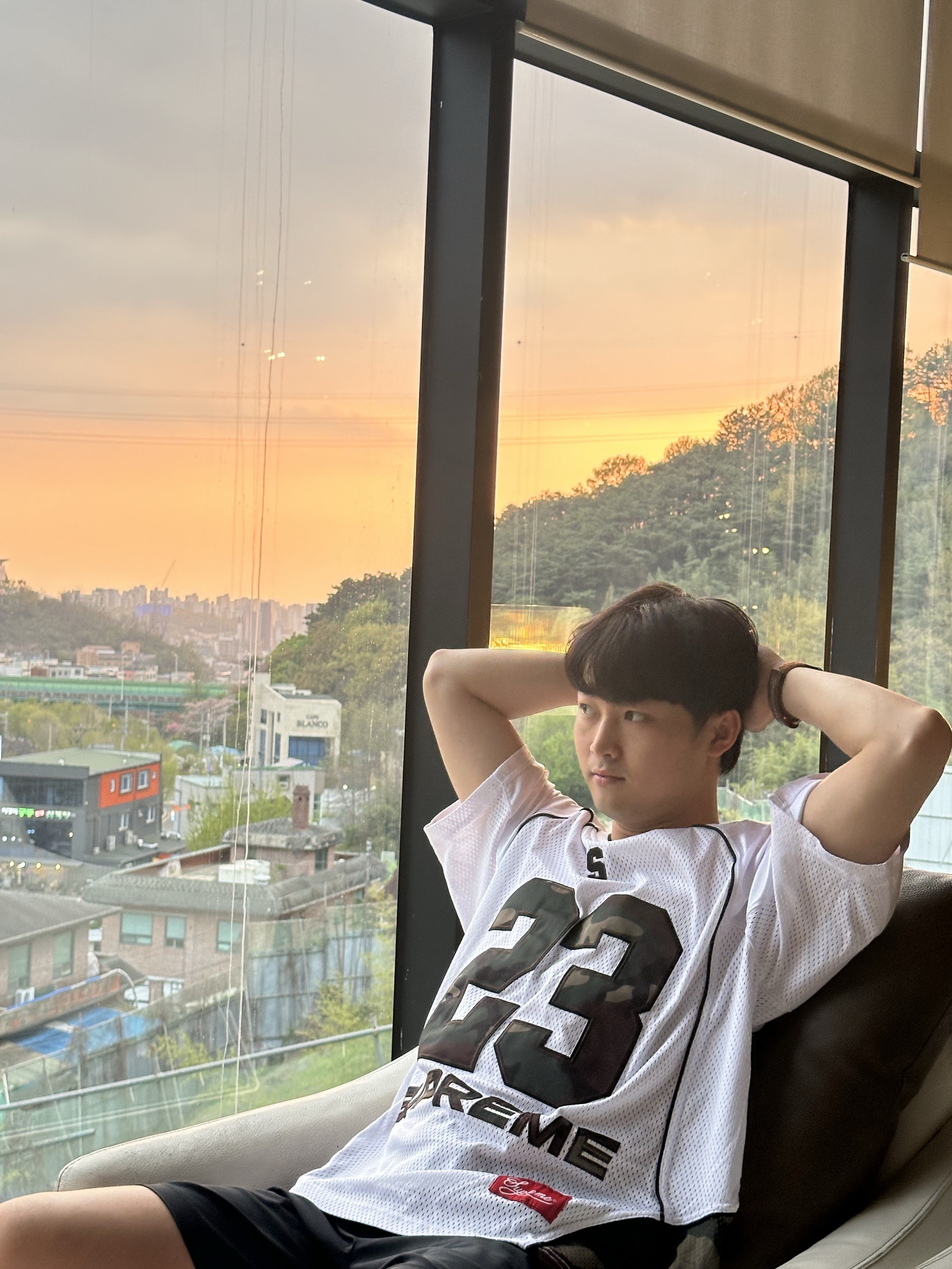 Swatch x Omega Bioceramic MoonSwatch Mission To Saturn, Supreme Perfect Season Football Jersey White - 23SS 착용 스타일 - 3
