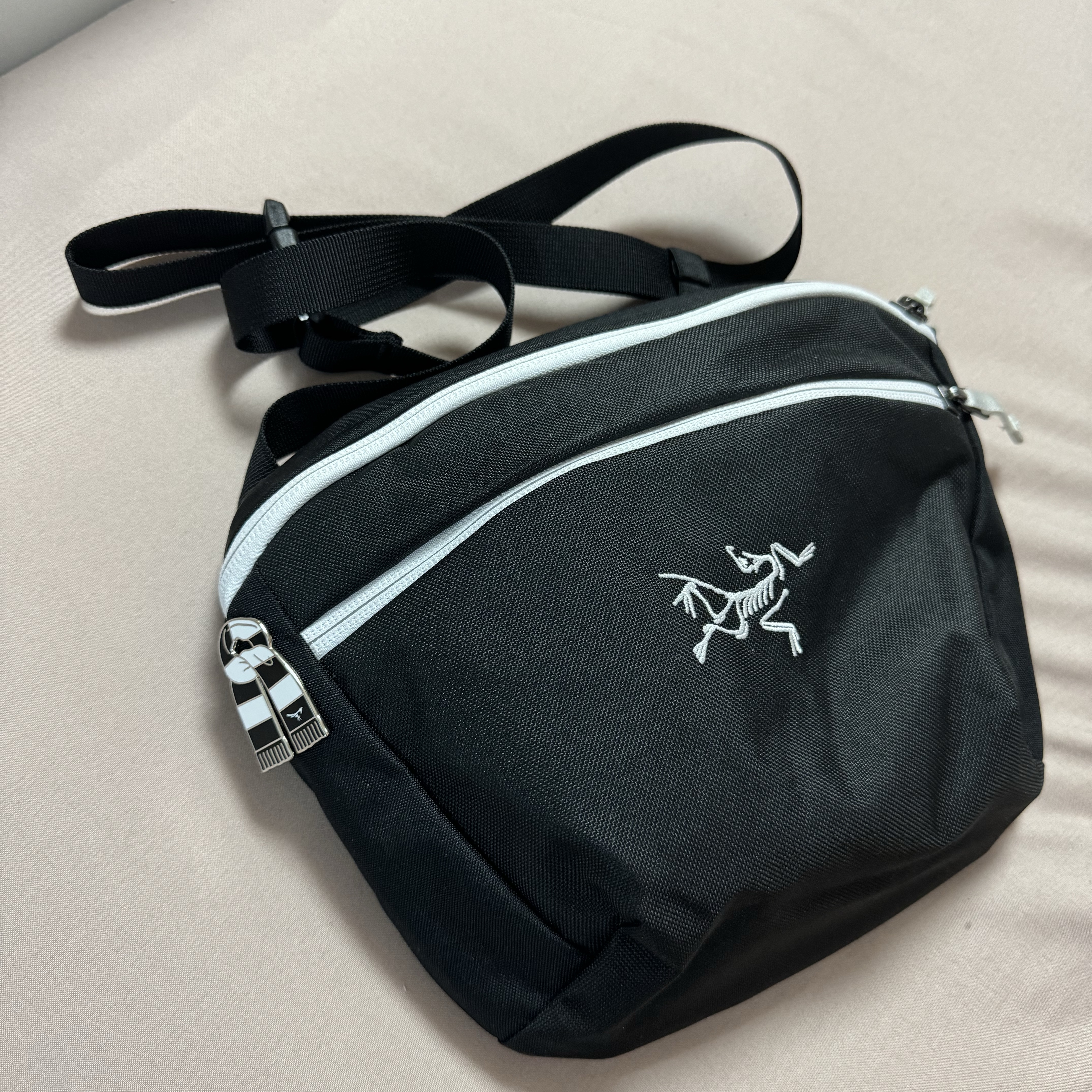 Arc'teryx Mantis 2 Waistpack Orca 착용 스타일