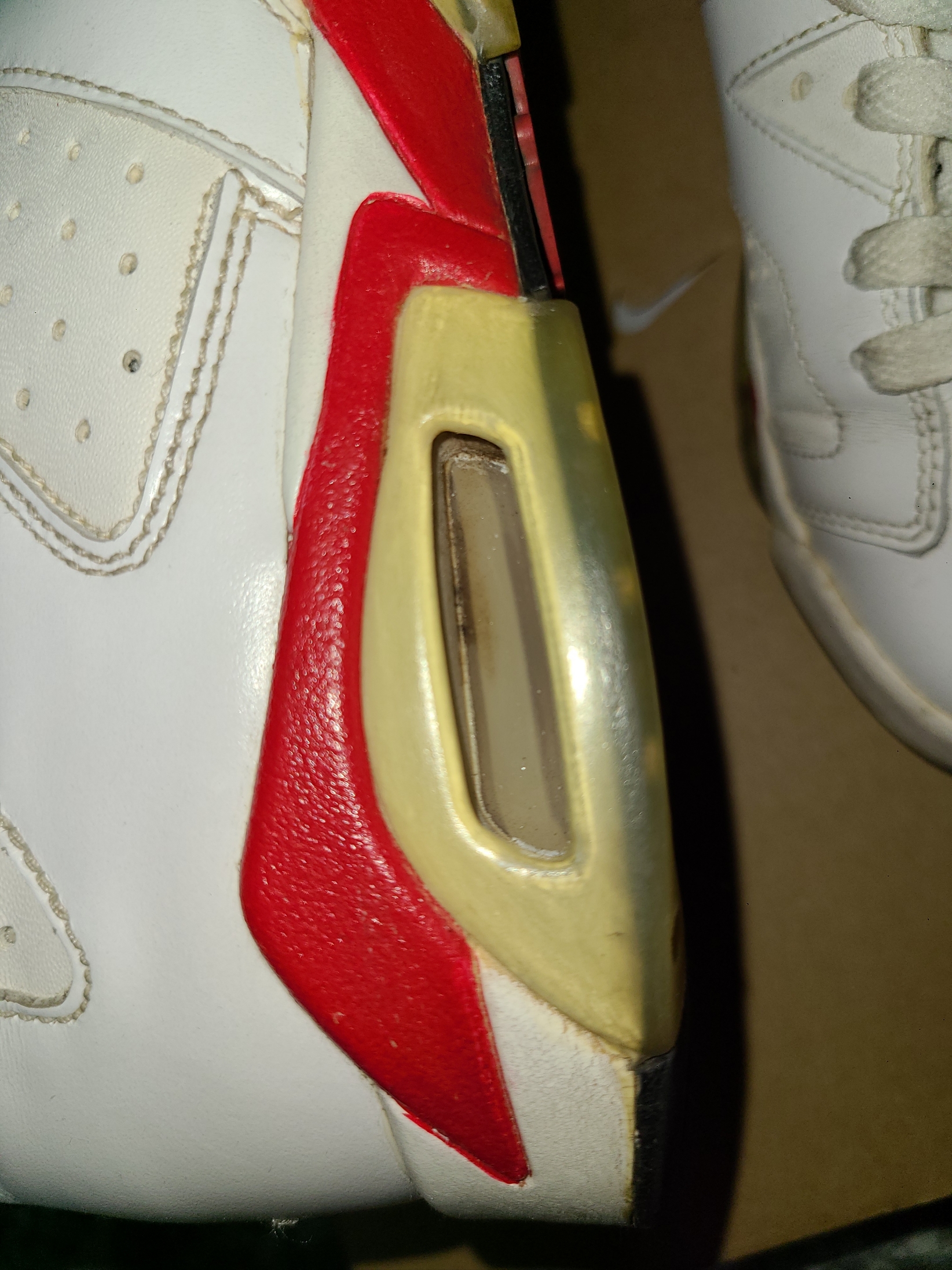 Jordan 6 Retro Bulls 2010, (GS) Jordan 6 Retro Bulls 2010 착용 스타일 - 3